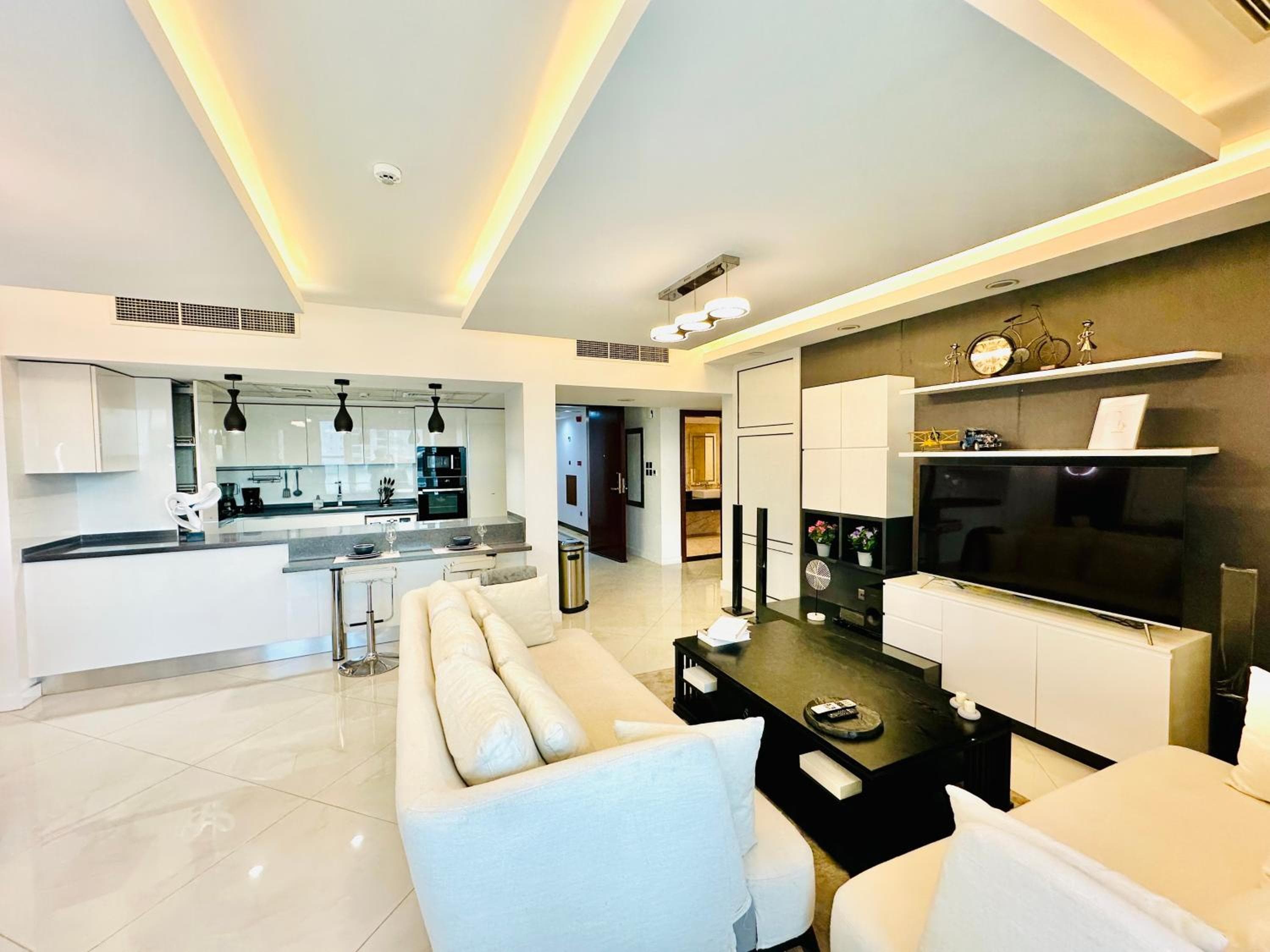 Saxophone Suites, Amwaj Island, photo 5