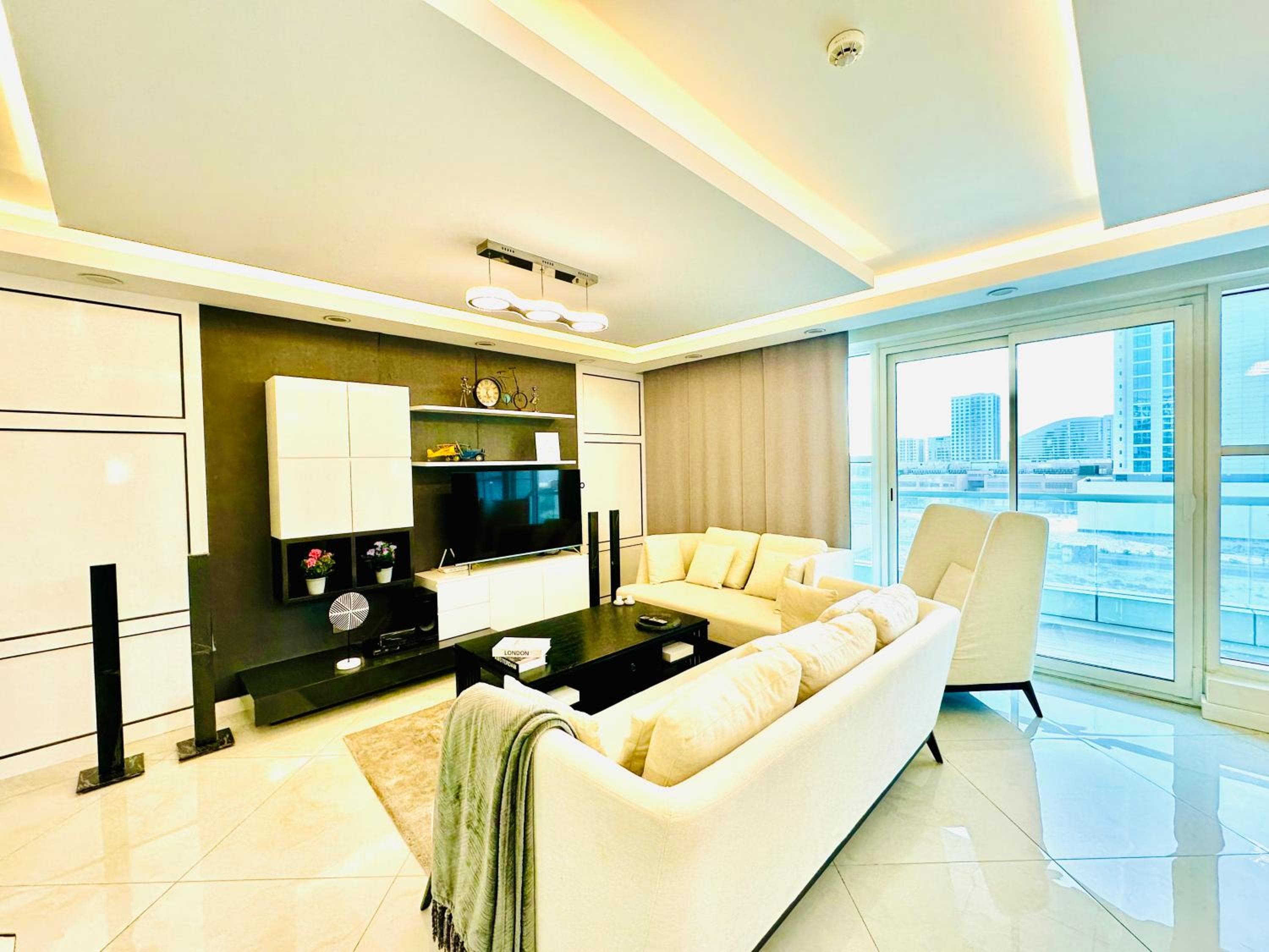 Saxophone Suites, Amwaj Island, photo 2