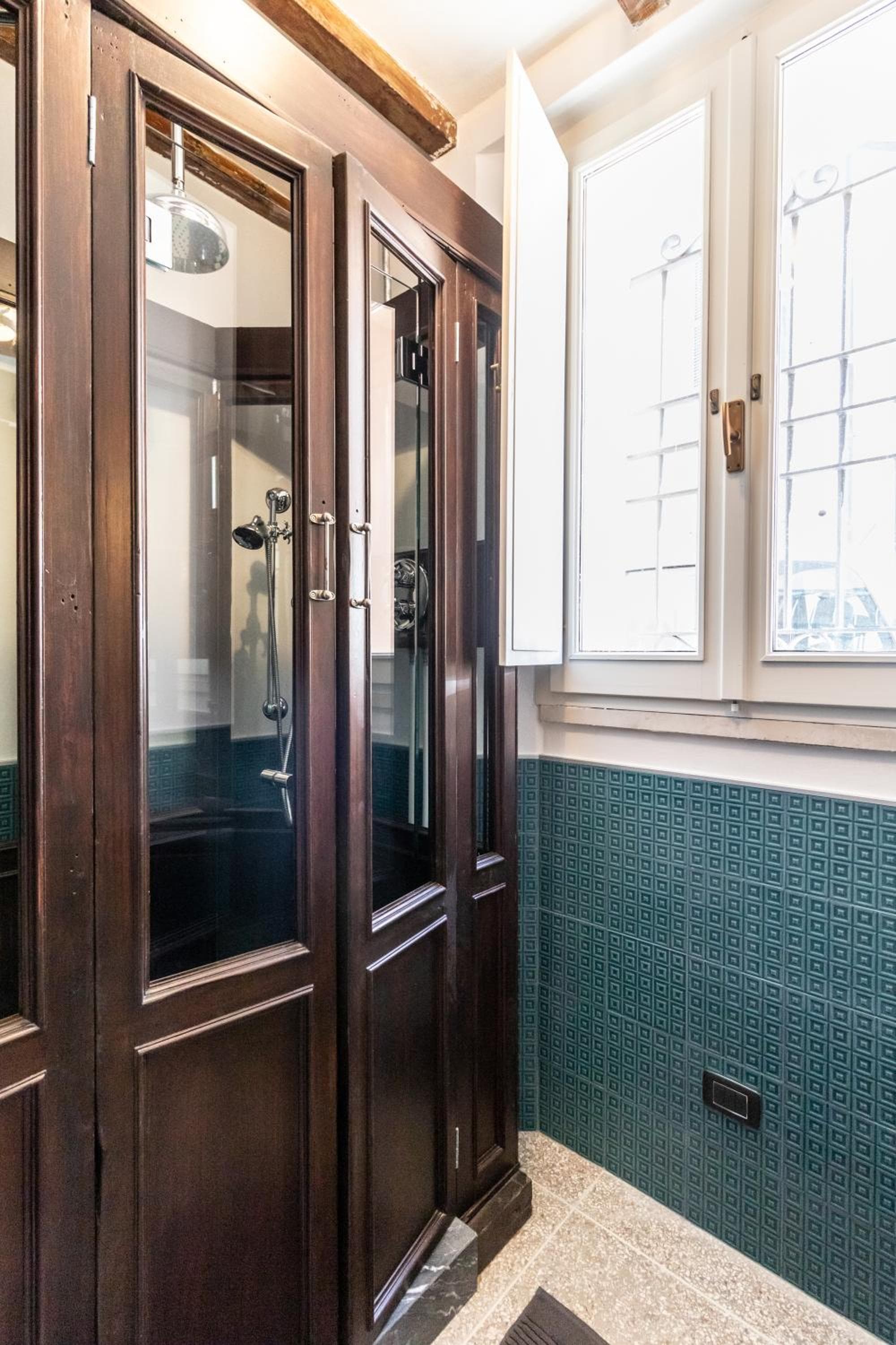 Mina Suites, Cervia