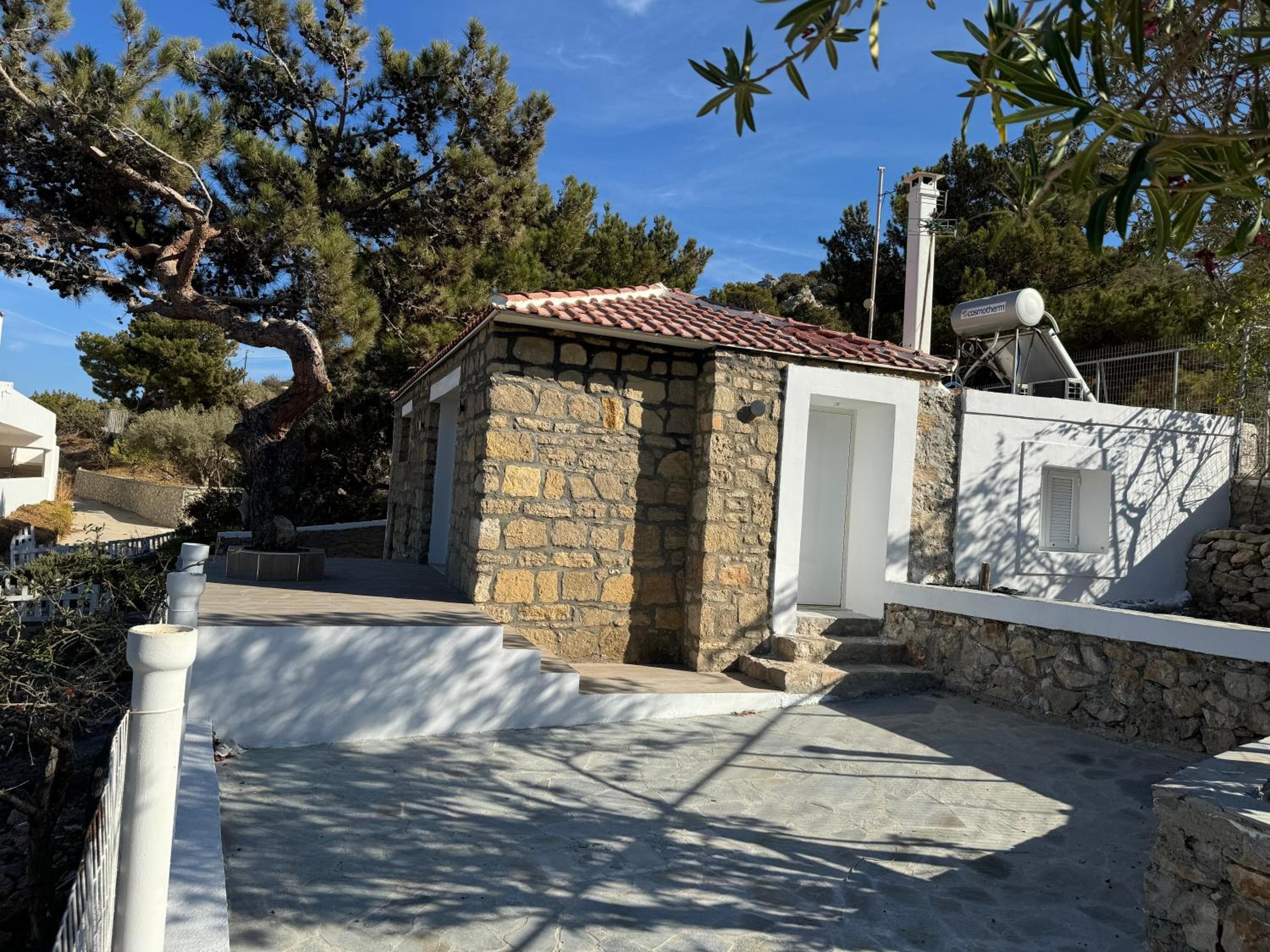 CHC Sound of the Sea, Karpathos Town