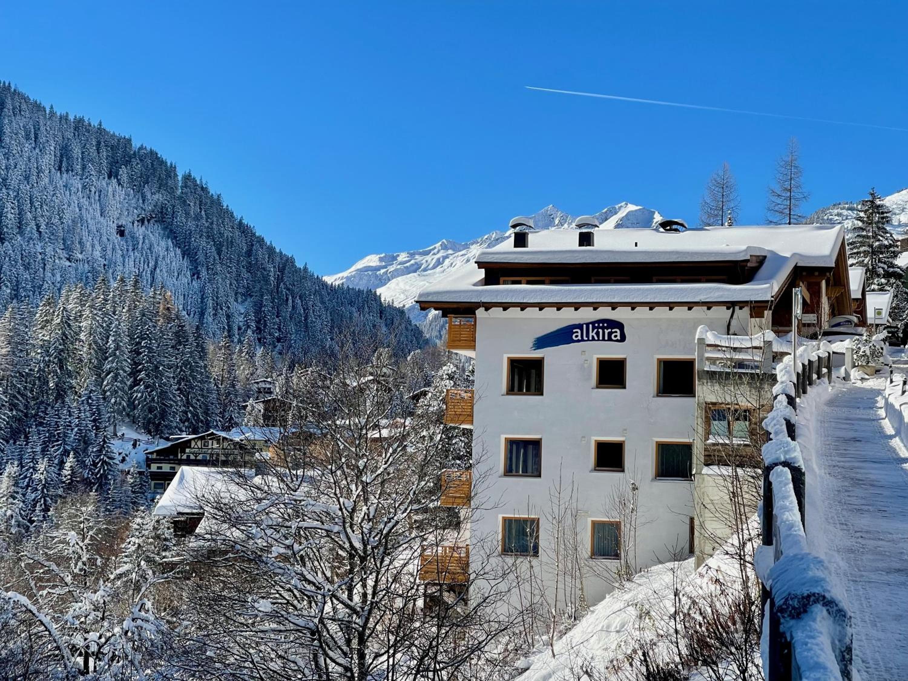 Alkira, Sankt Anton am Arlberg
