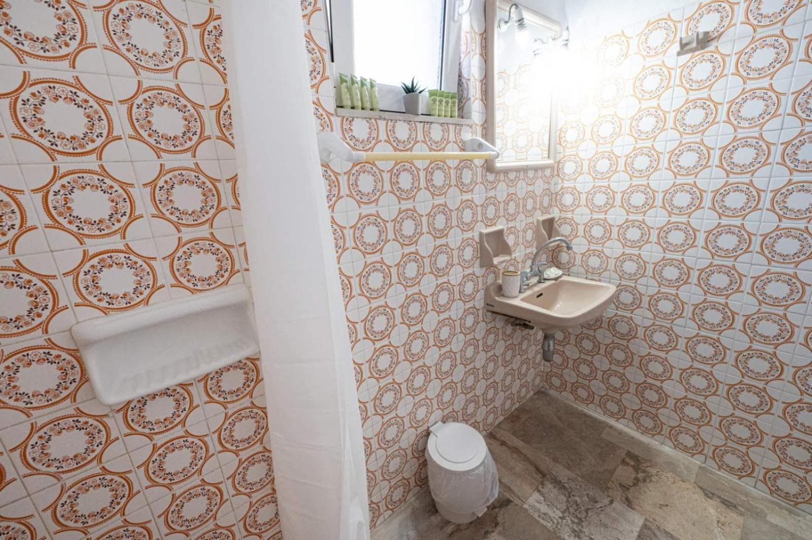 Vassia's B rooms, Poros