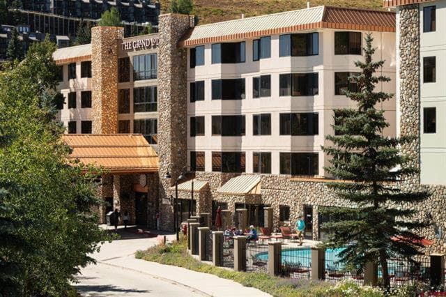 Walk to Lifts, Pet Friendly, Hot Tub, Bus to Town, Crested Butte, photo 2