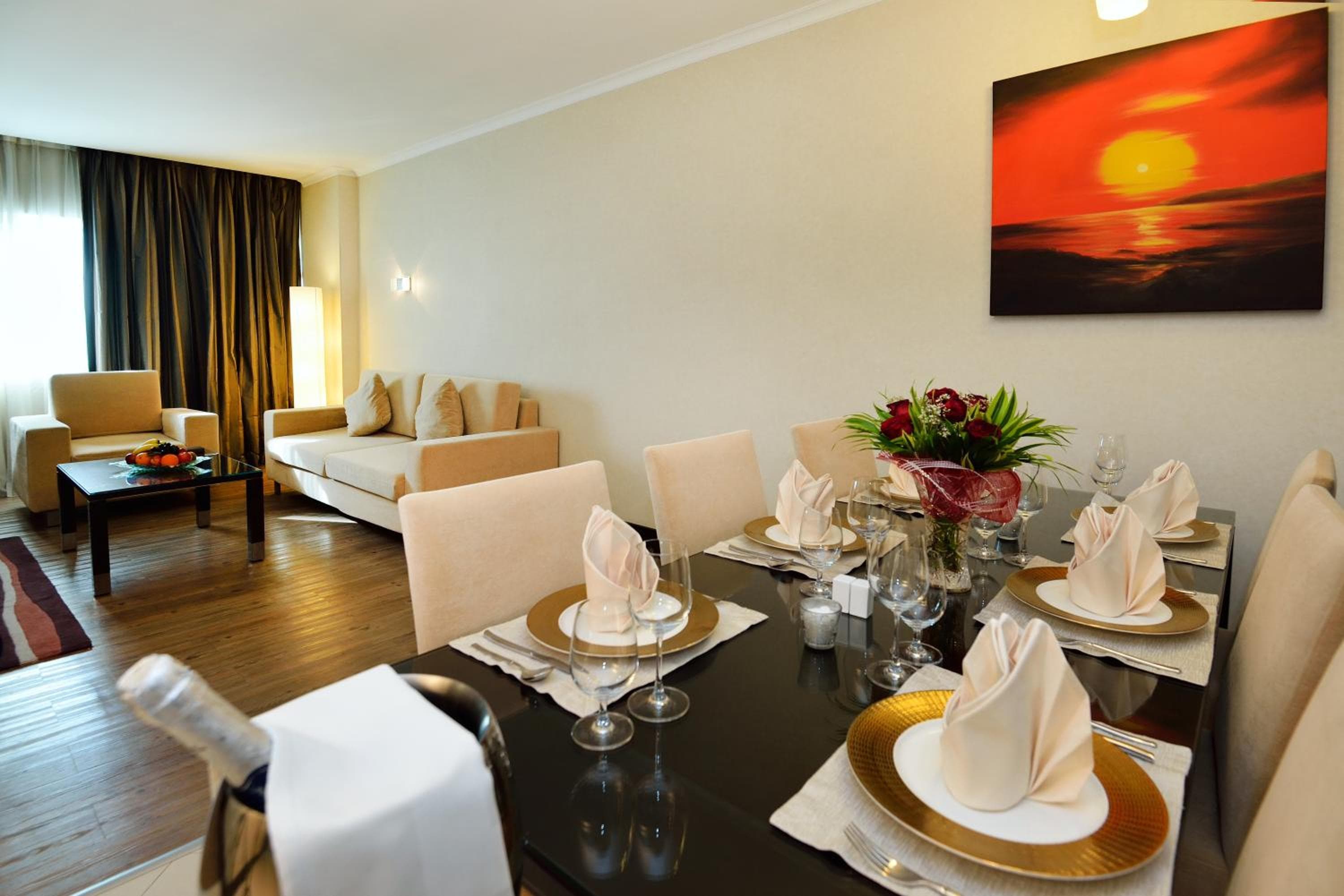 Holiday Villa Hotel & Residence City Centre Doha, Doha, photo 4