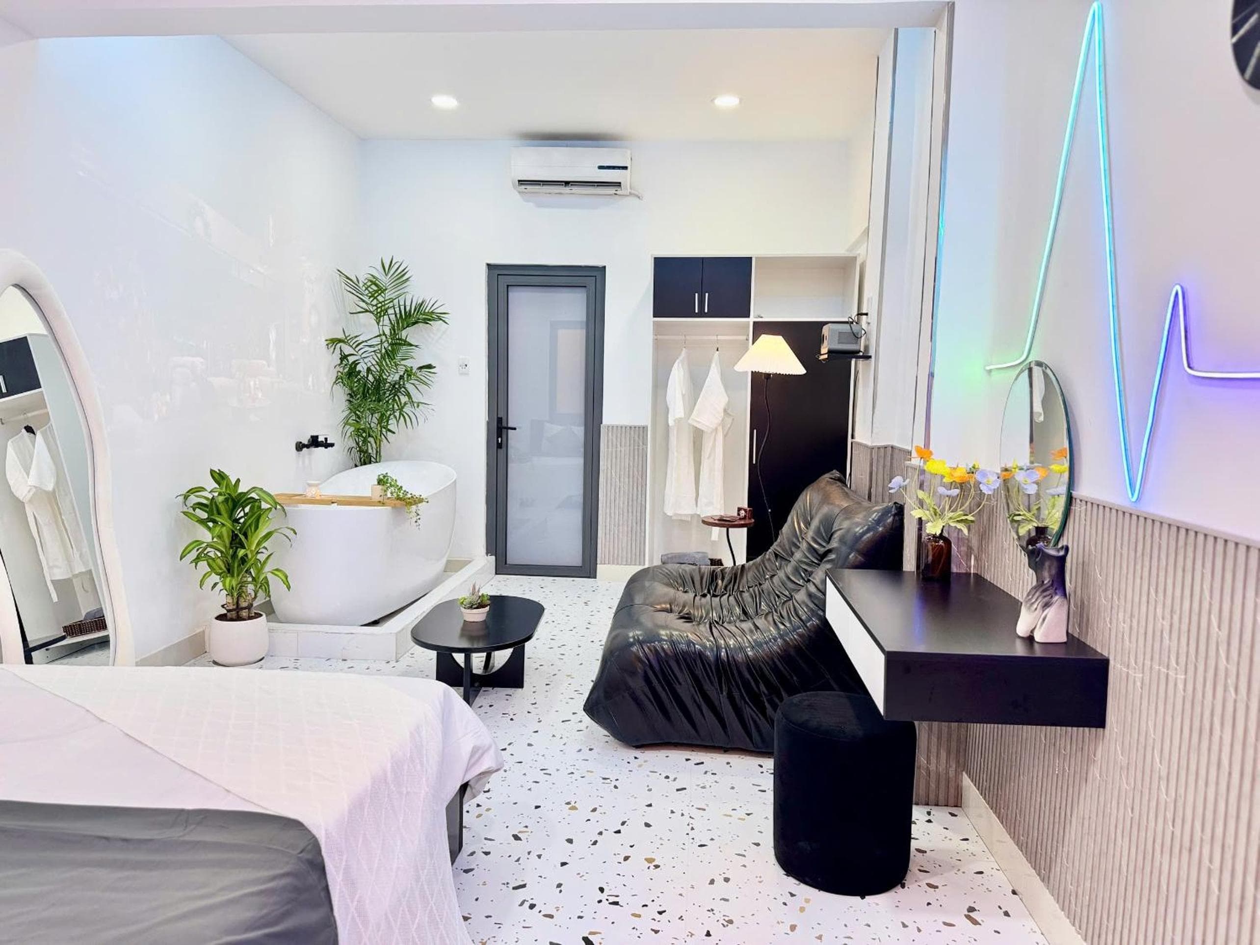 MQ Village - Homestay District 1, Ho Chi Minh City