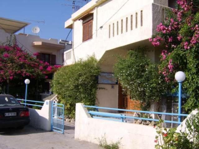 Hotel Elida, Platanes