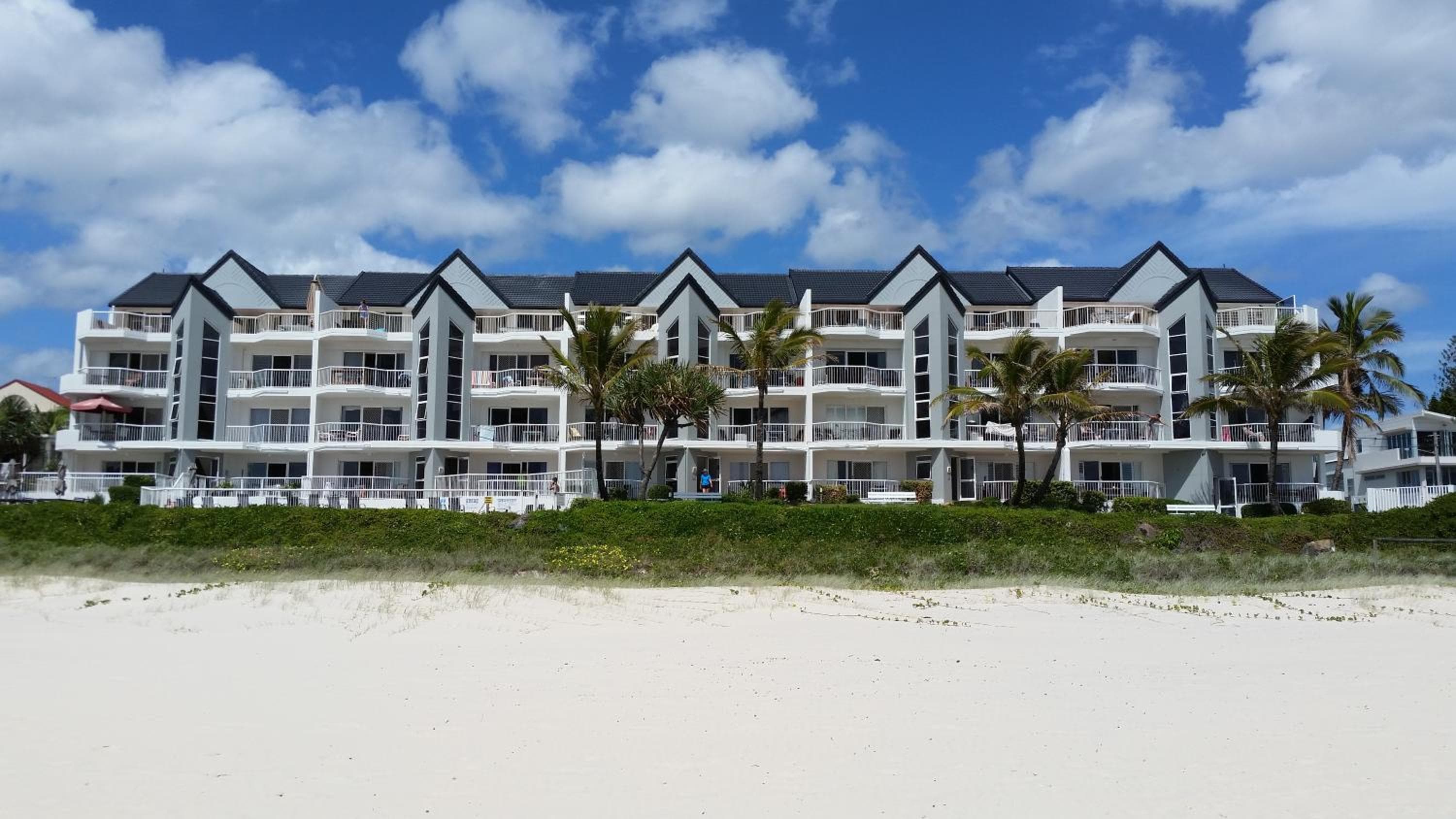 Building at Surfers Horizons