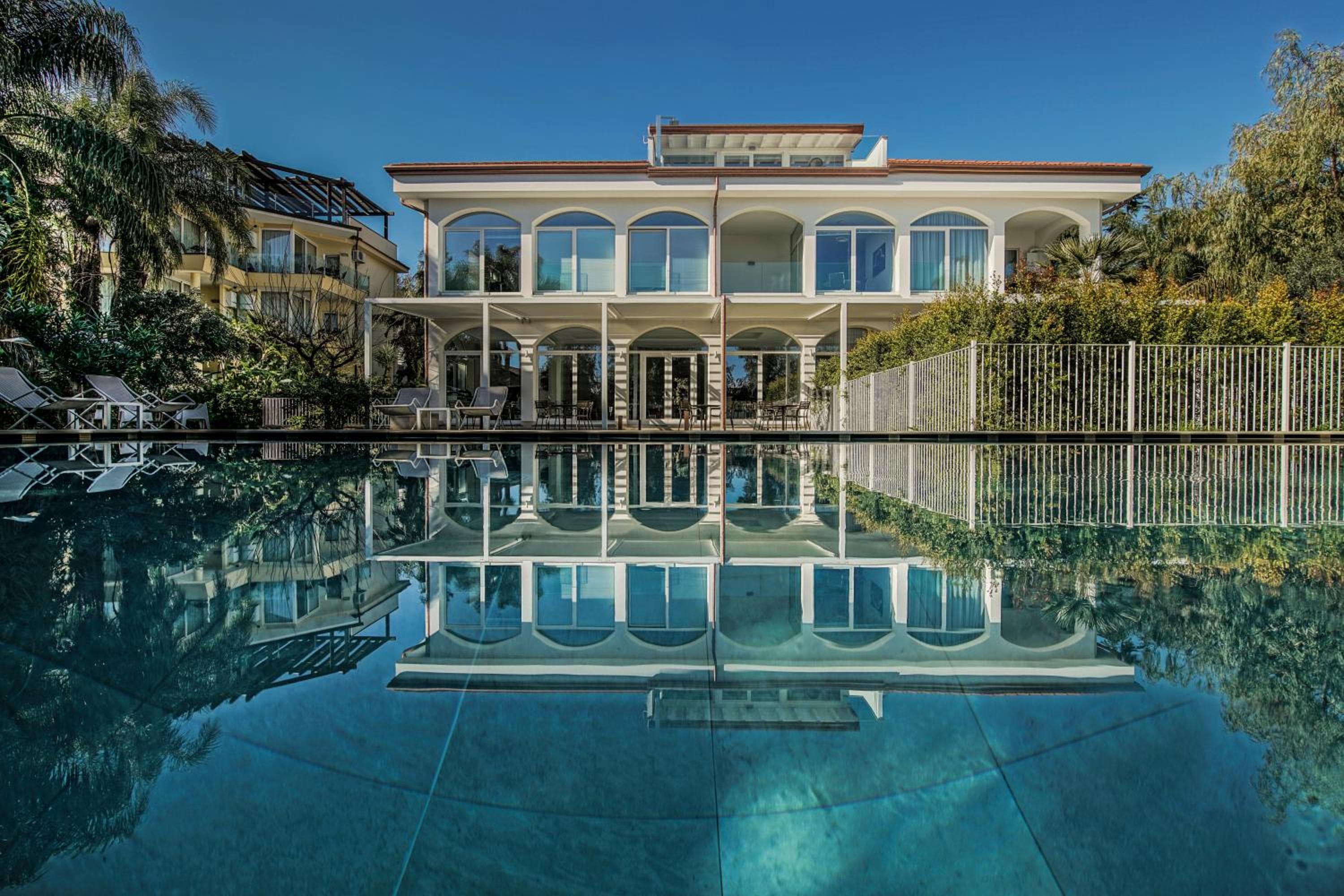 Sicilia's Art Hotel & Spa, Acitrezza