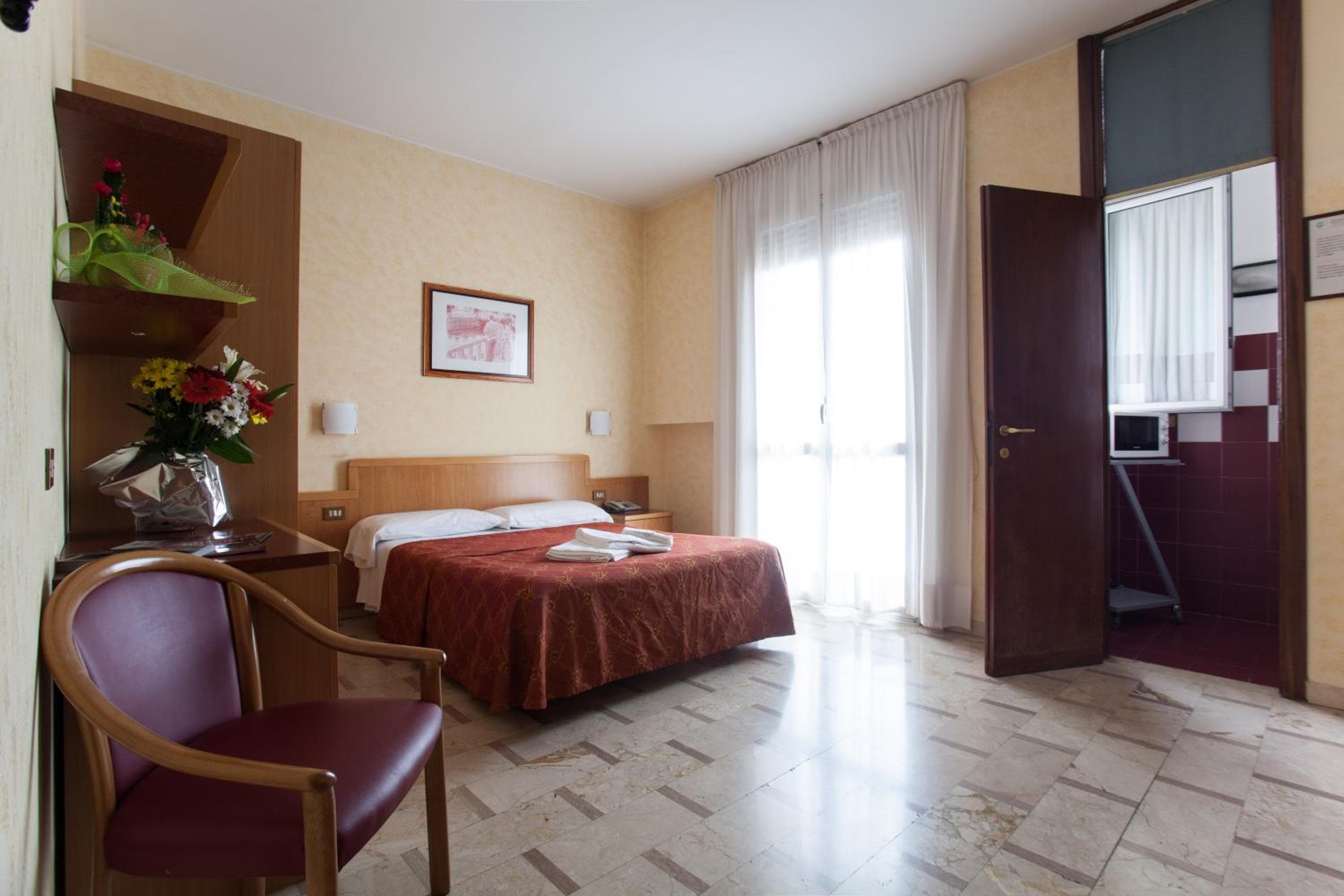 iH Hotels Milano ApartHotel Argonne Park, Milan, photo 3