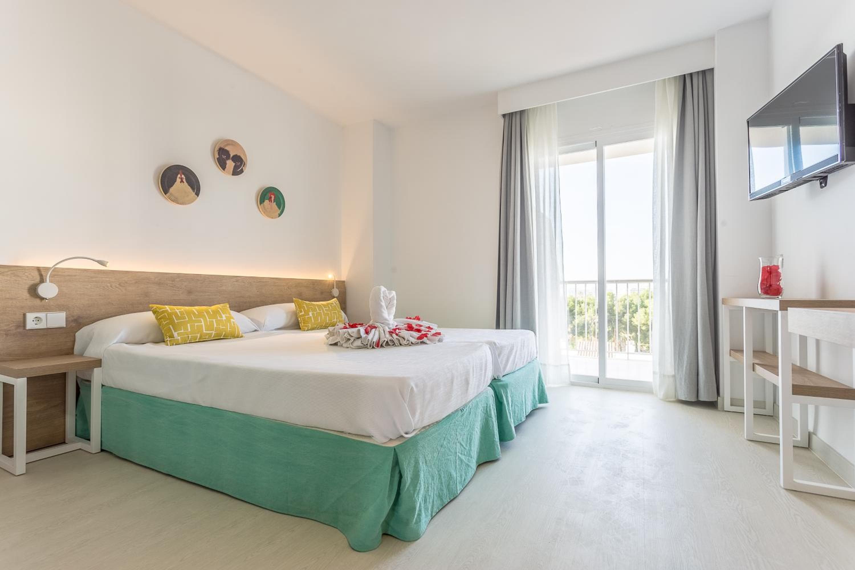 Apartamentos Caprice Tamarindos, Port d'Alcudia, photo 3