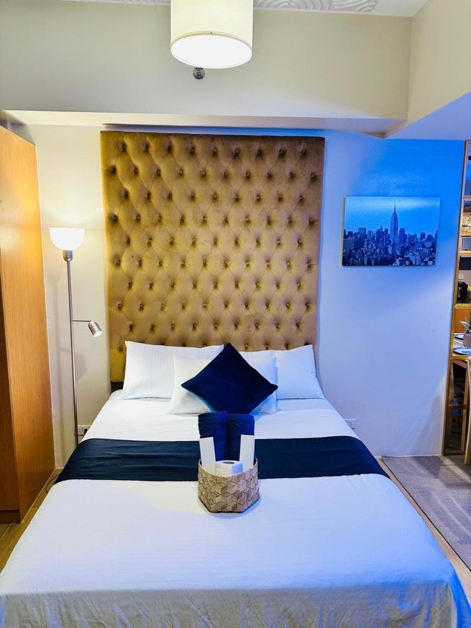 We Vibe, 81 Newport Blvd across NAIA 3, Manila, photo 2