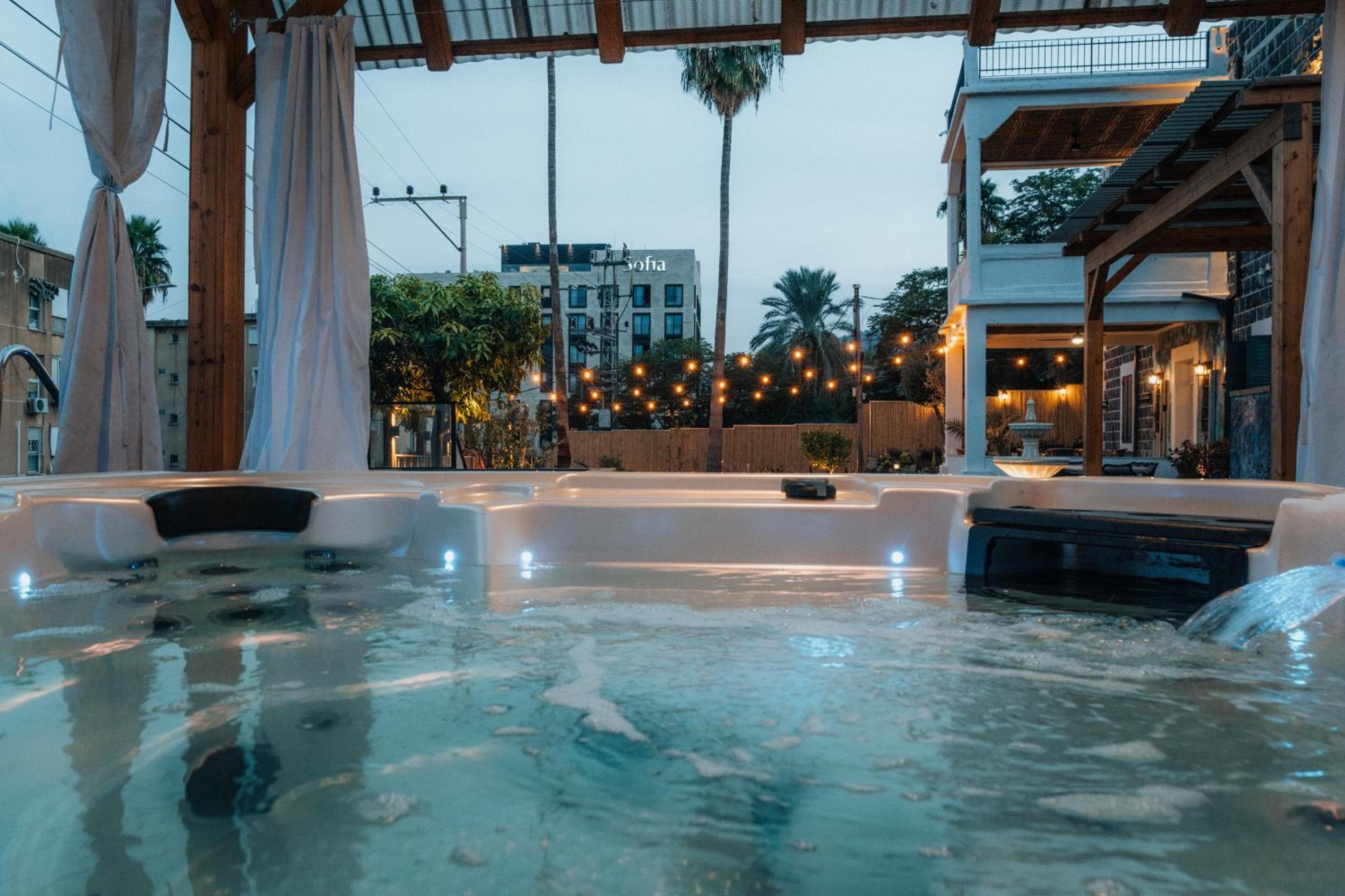 Oasis Palace, Tiberias, photo 5