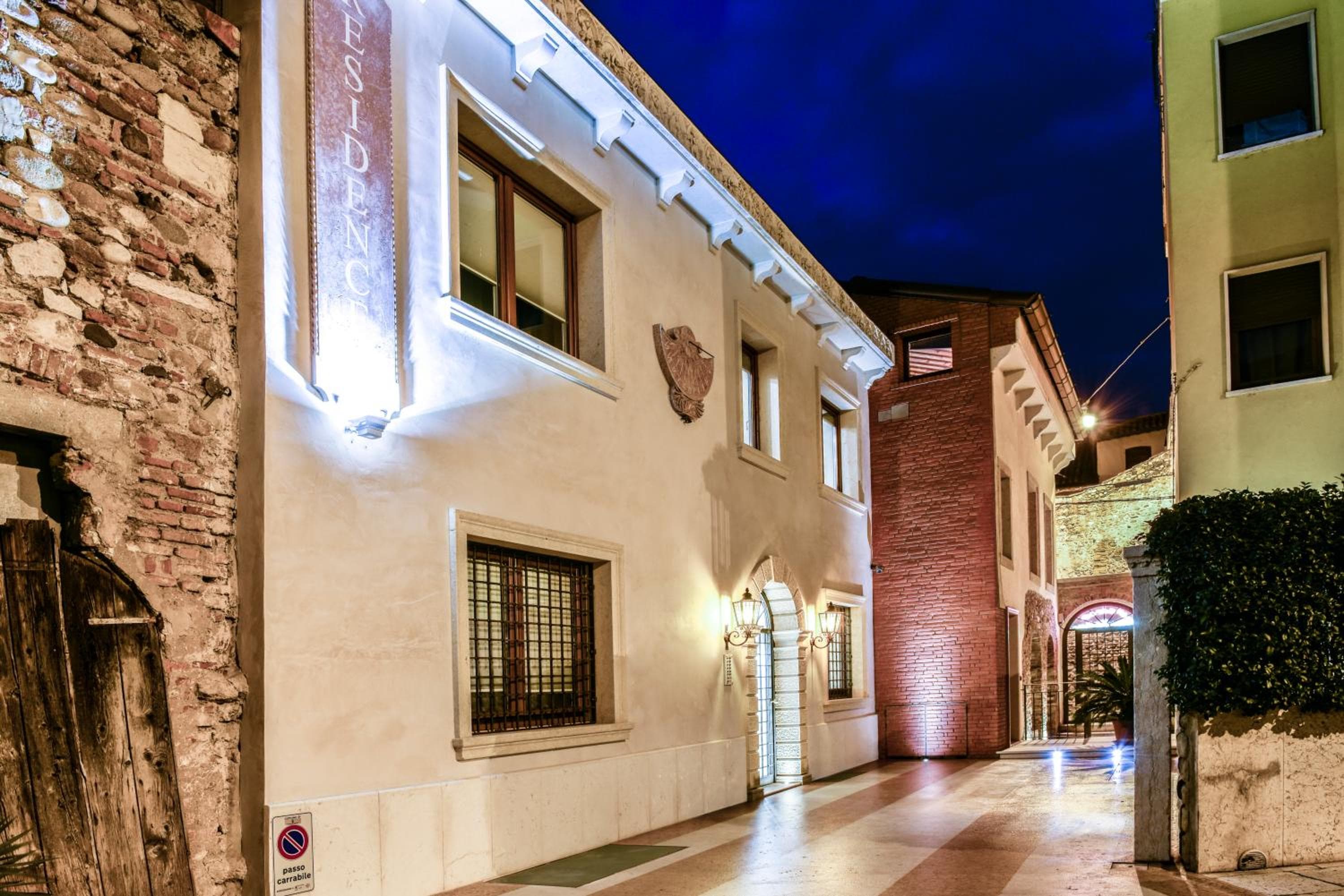 Residence ANTICO SAN ZENO centro storico, Verona