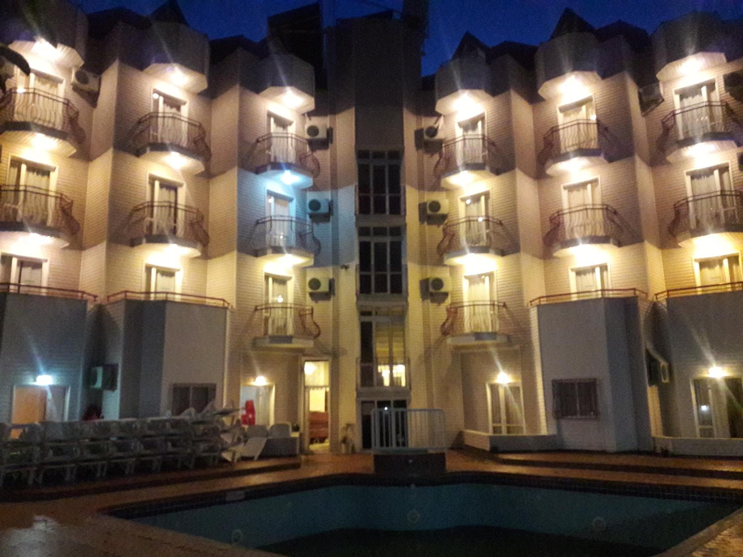 Avlu 4, Marmaris