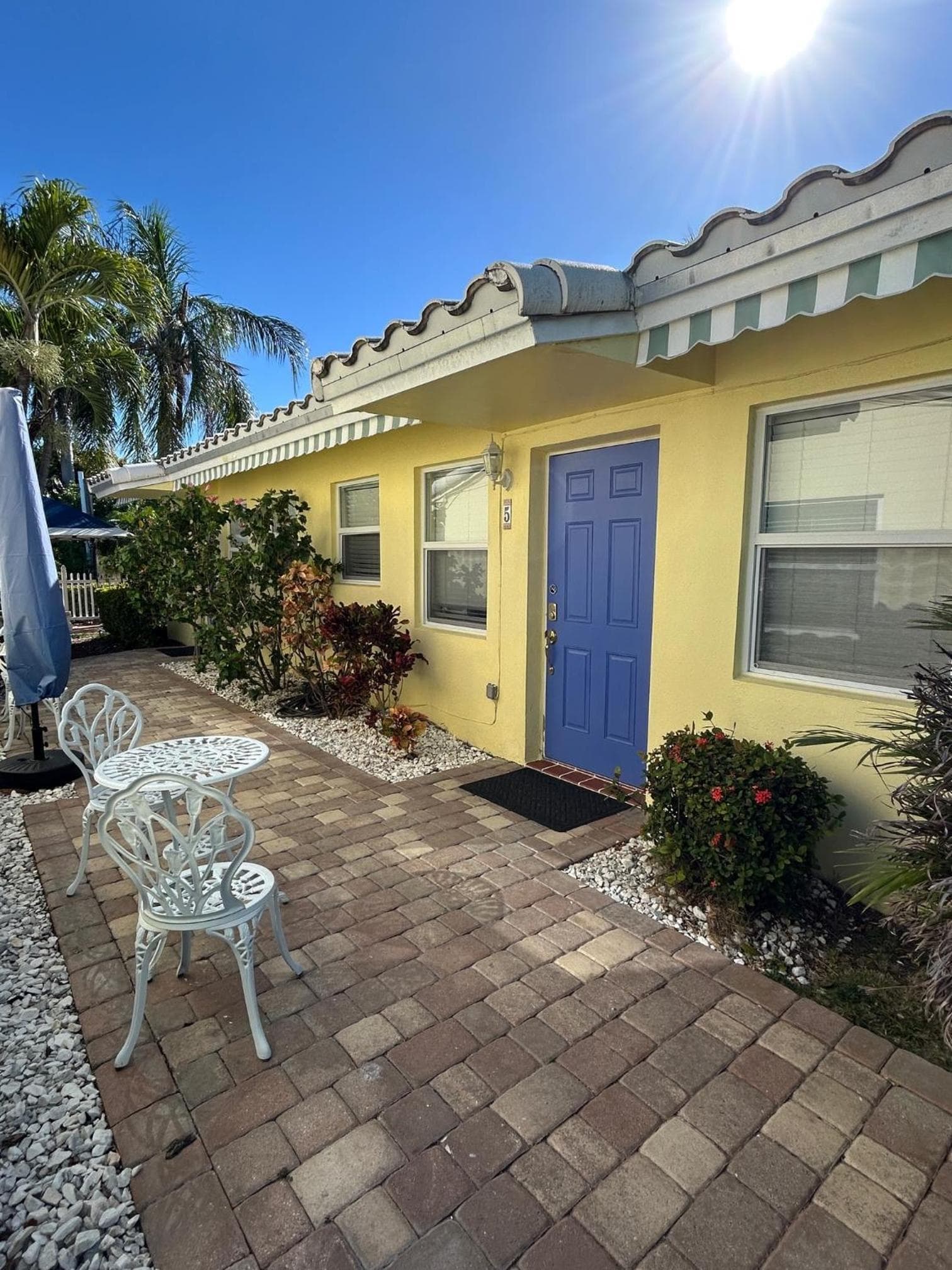 Bahama Beach Club Pompano - Boutique Studios & Apartments close to Beach with heated Pool, Pompano Beach, photo 3