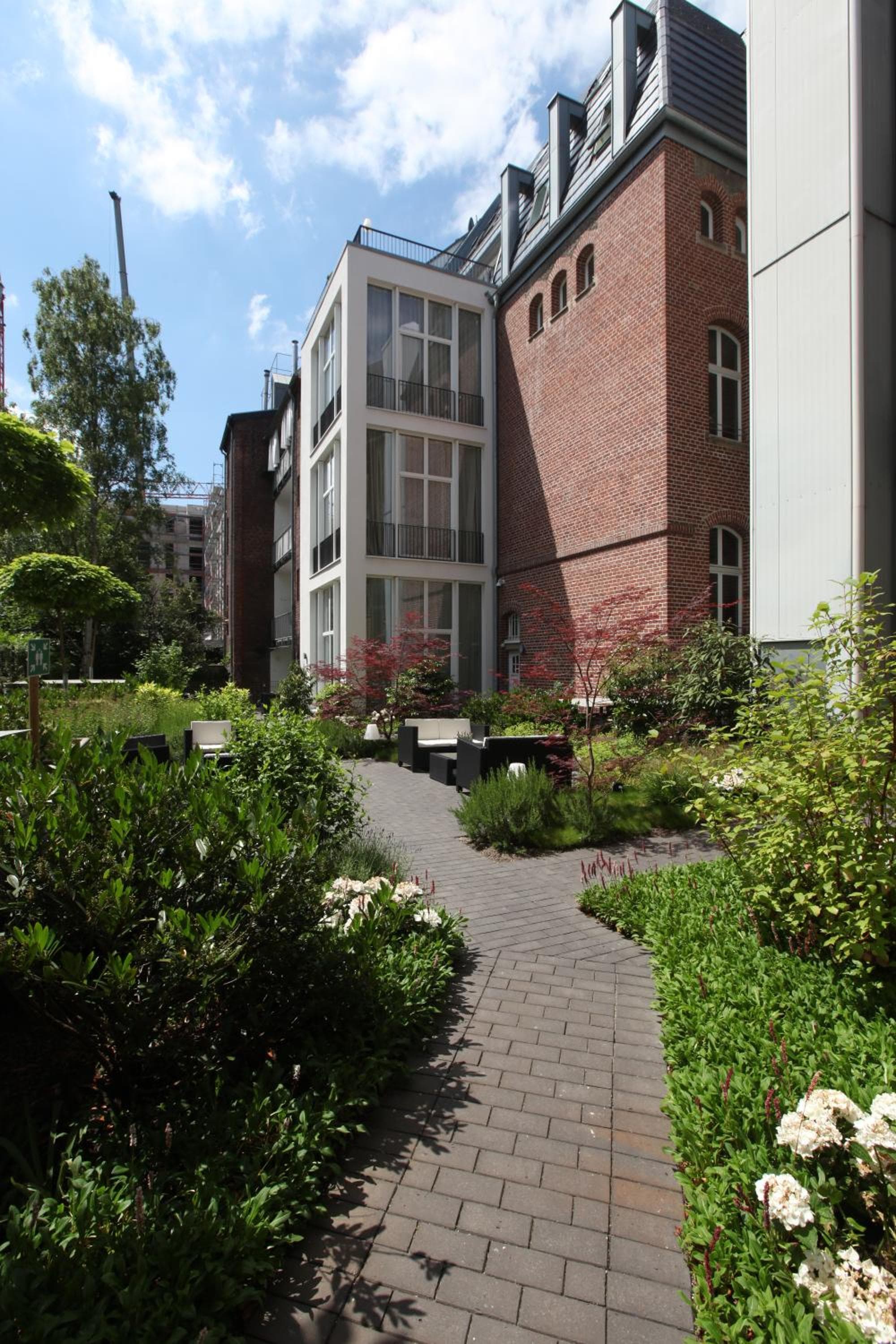 THE RED - Living Suites by the Rhine, Düsseldorf, photo 3