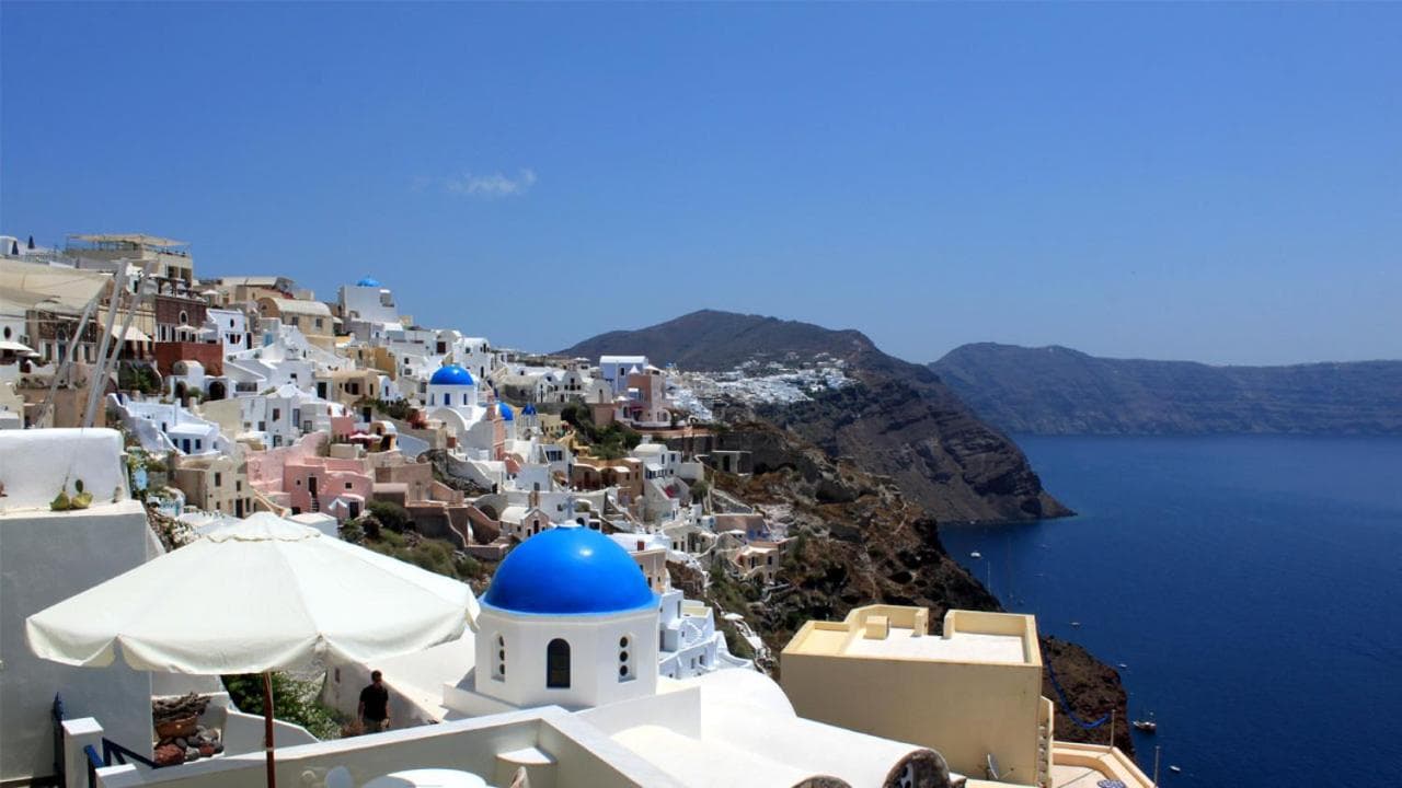 Zoe Aegeas Traditional houses, Oia