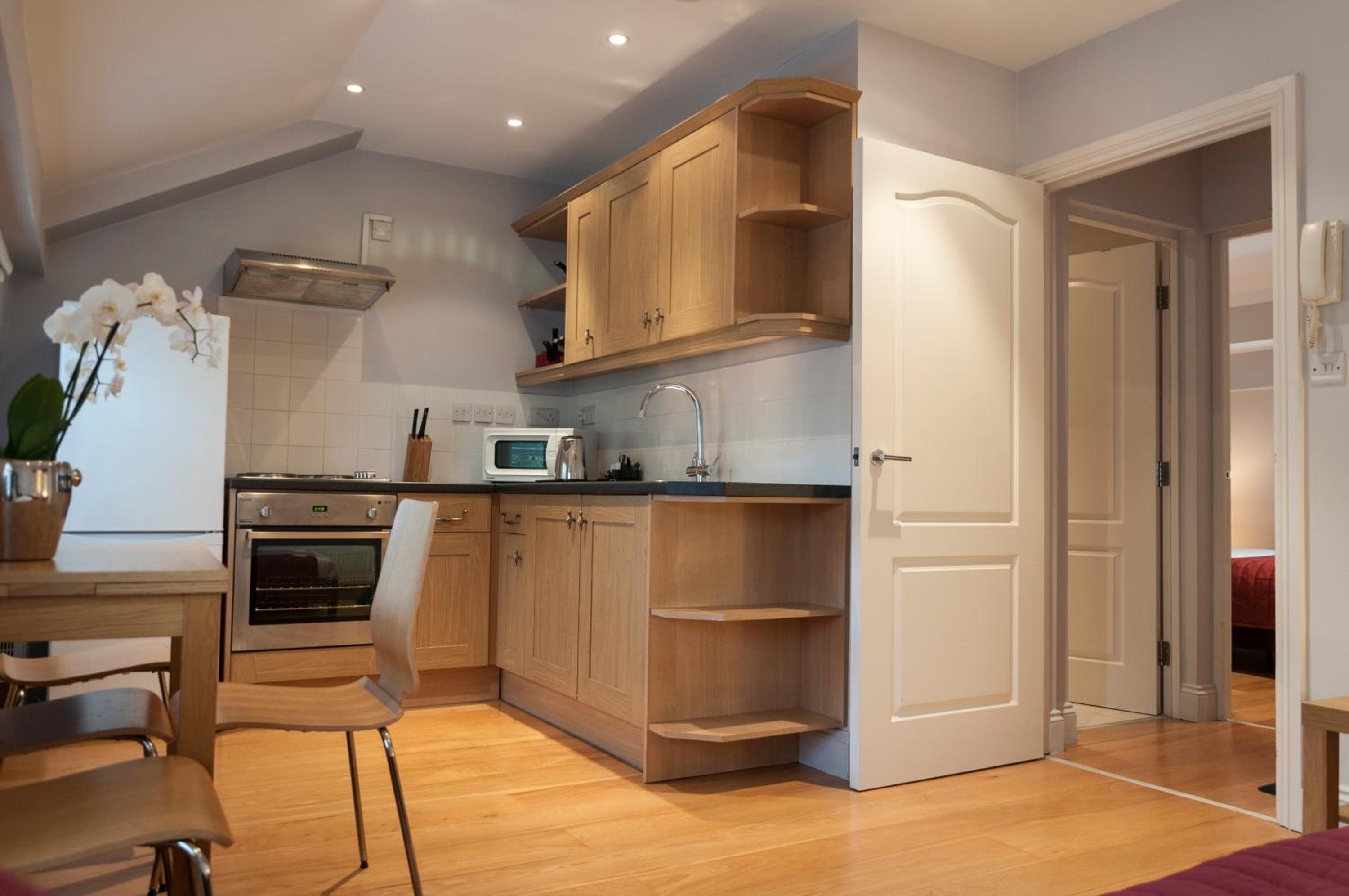 12 London Street Apartments, London, photo 5