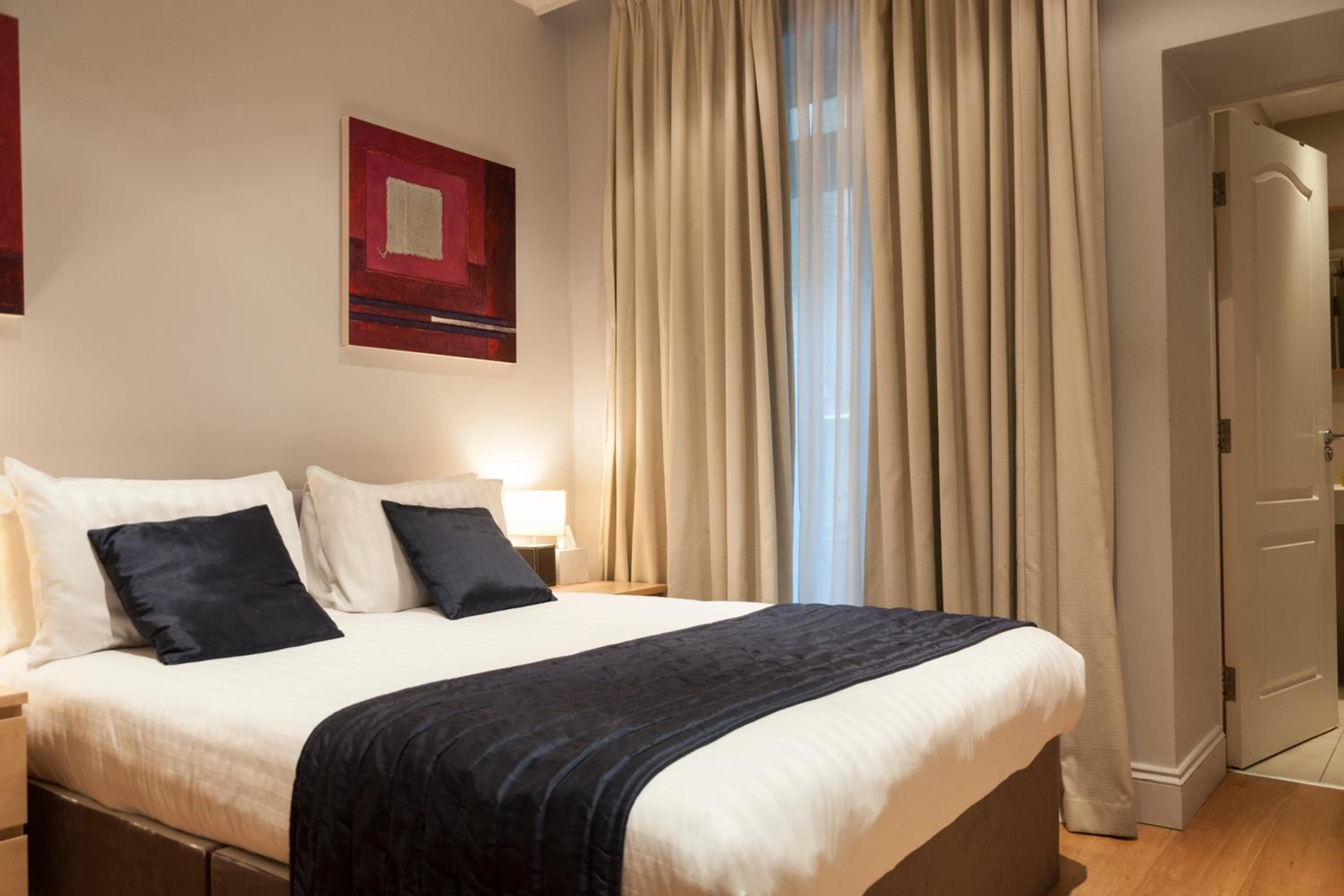 12 London Street Apartments, London, photo 6