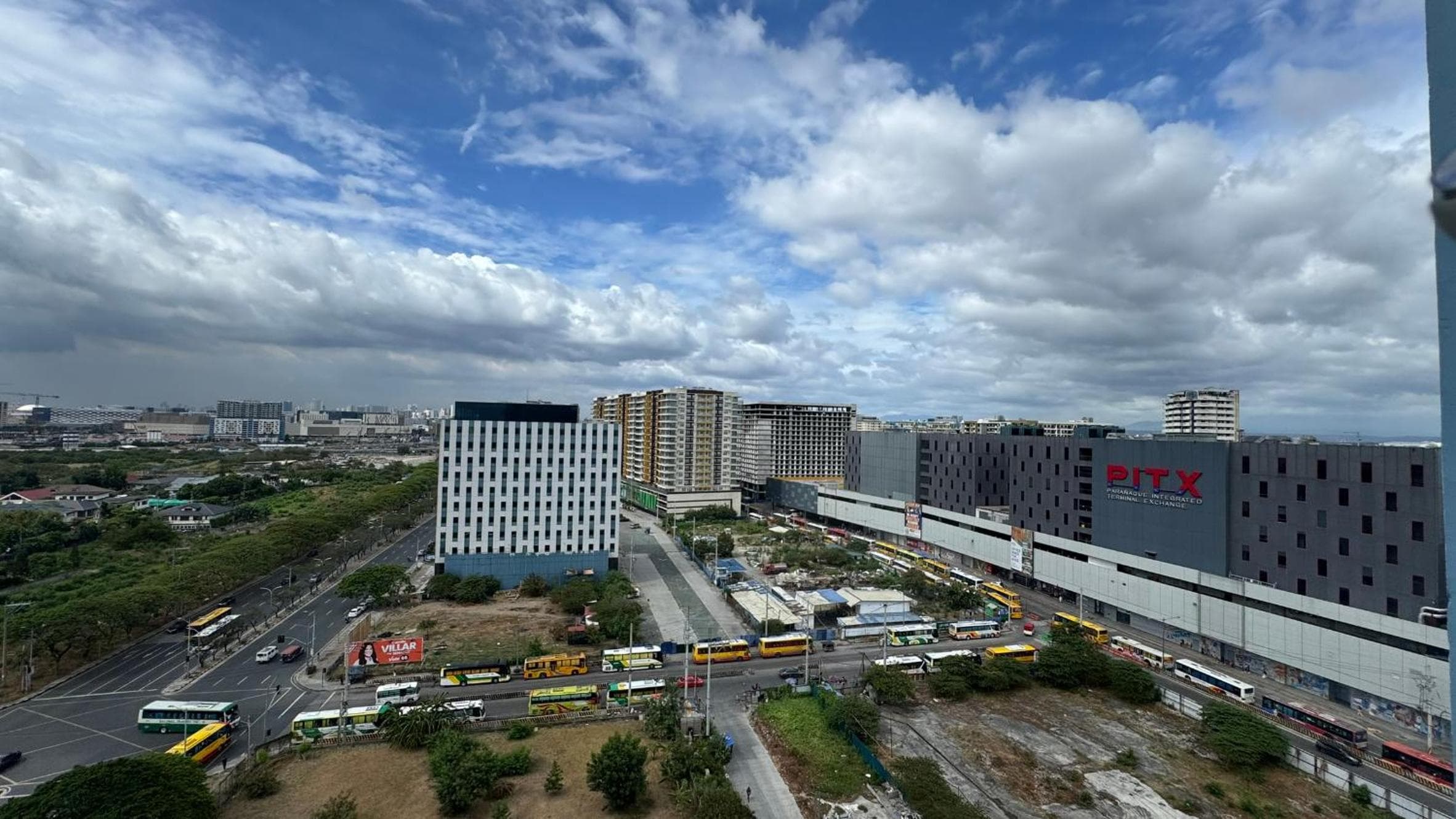 L CONDOTEL Apartment Near Okada Casino PITX MOA with Pool, Manila, photo 6