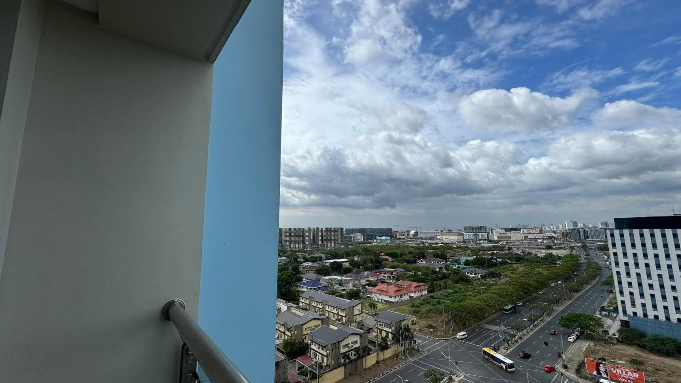 L CONDOTEL Apartment Near Okada Casino PITX MOA with Pool, Manila, photo 5