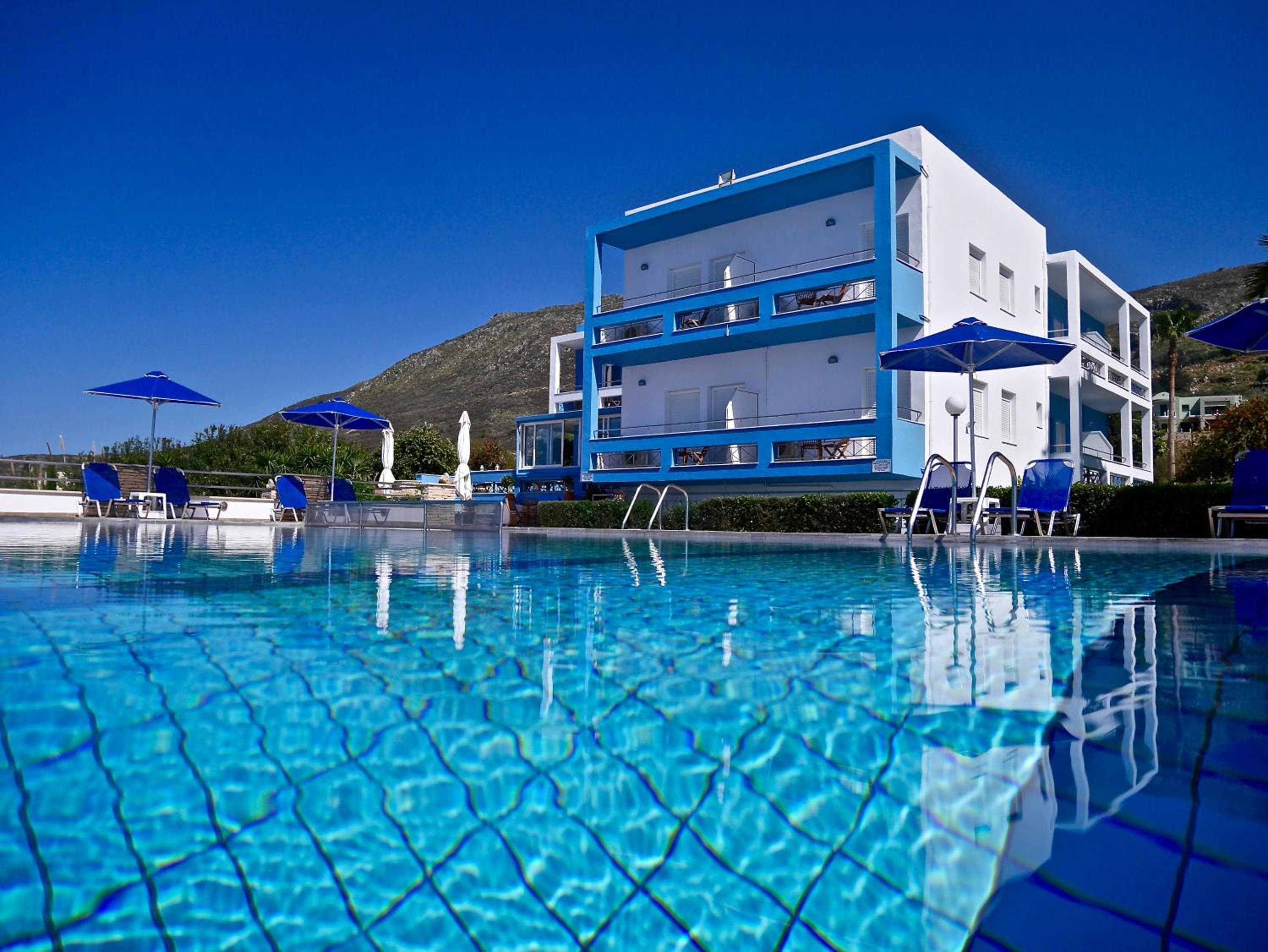 Kanakis Blue Beach Apartments, Petres, photo 2