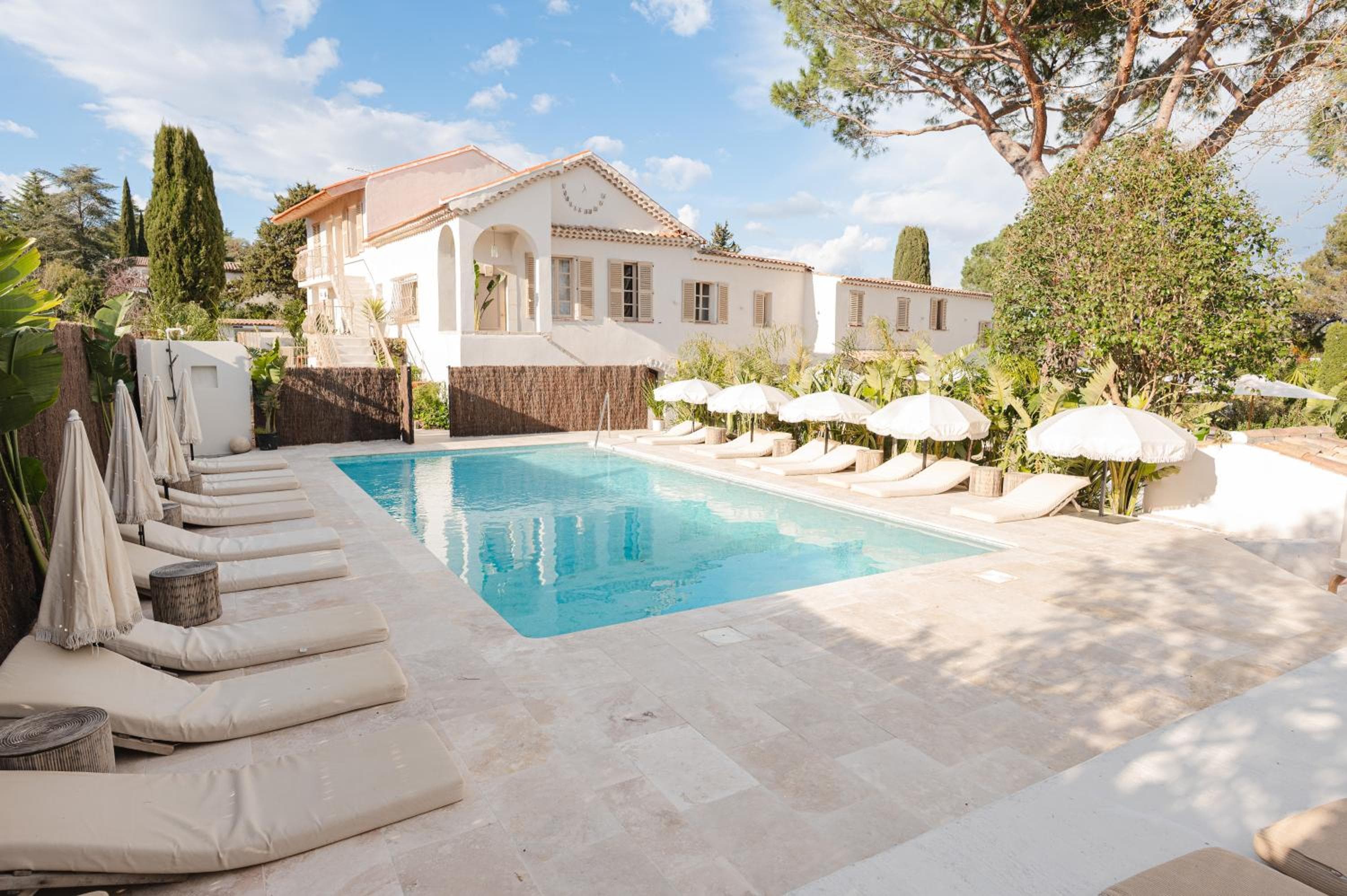 Auberge TAO, Biot