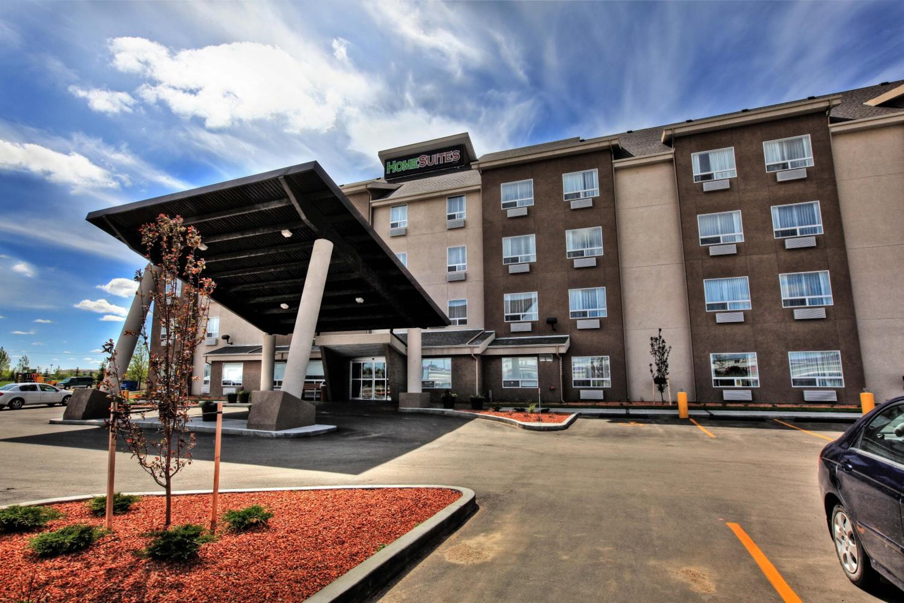 Home Inn & Suites Regina East, Regina