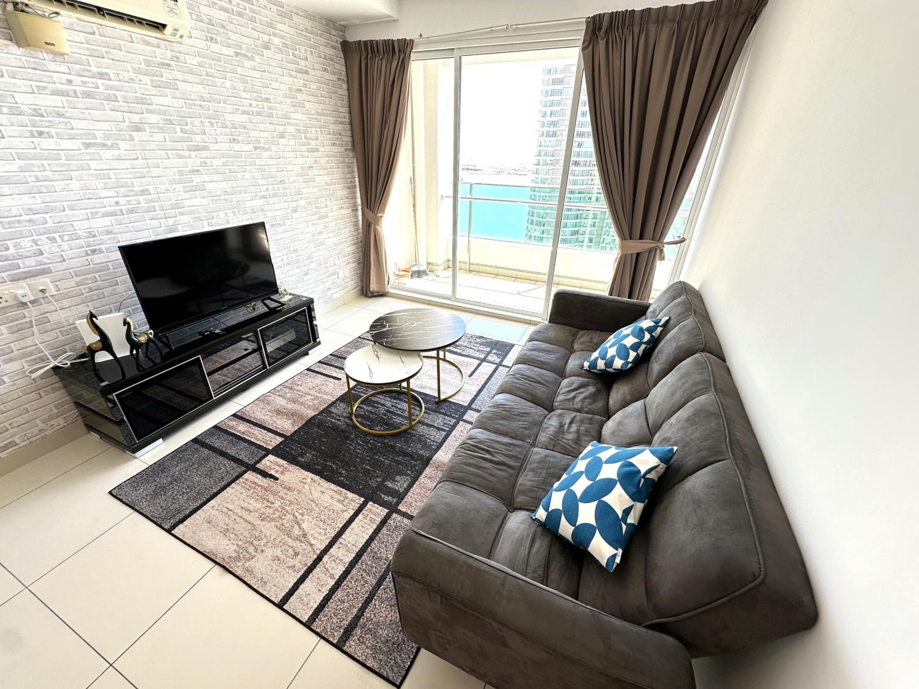 George Town High Floor Seaview Modern Suite 2BR Next to Gurney 23A, George Town, photo 6