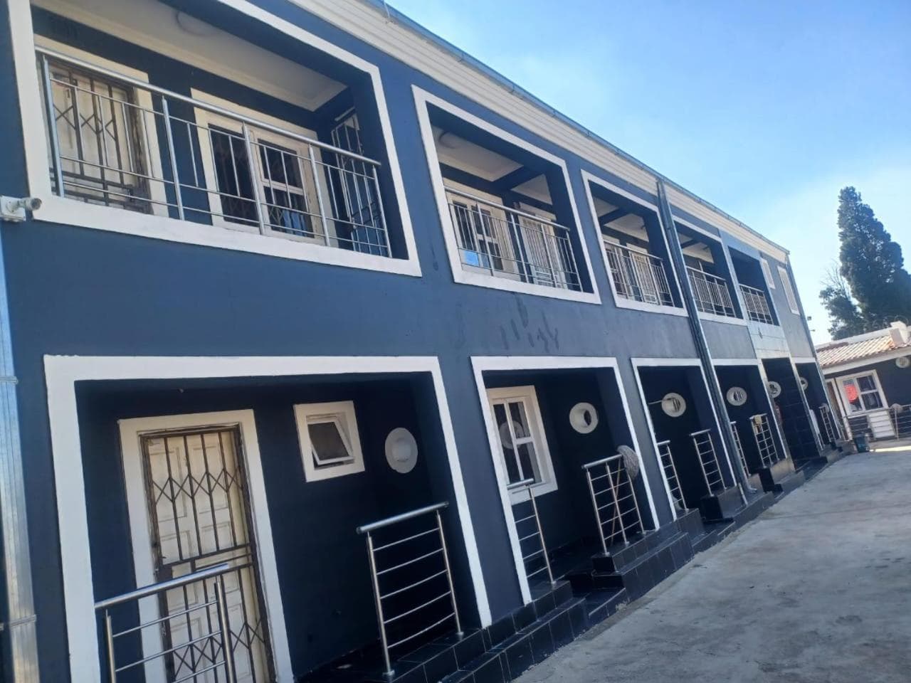 Gold Crown One Bedroom Self-Catering Apartment With NetFlix & YouTube, Johannesburg