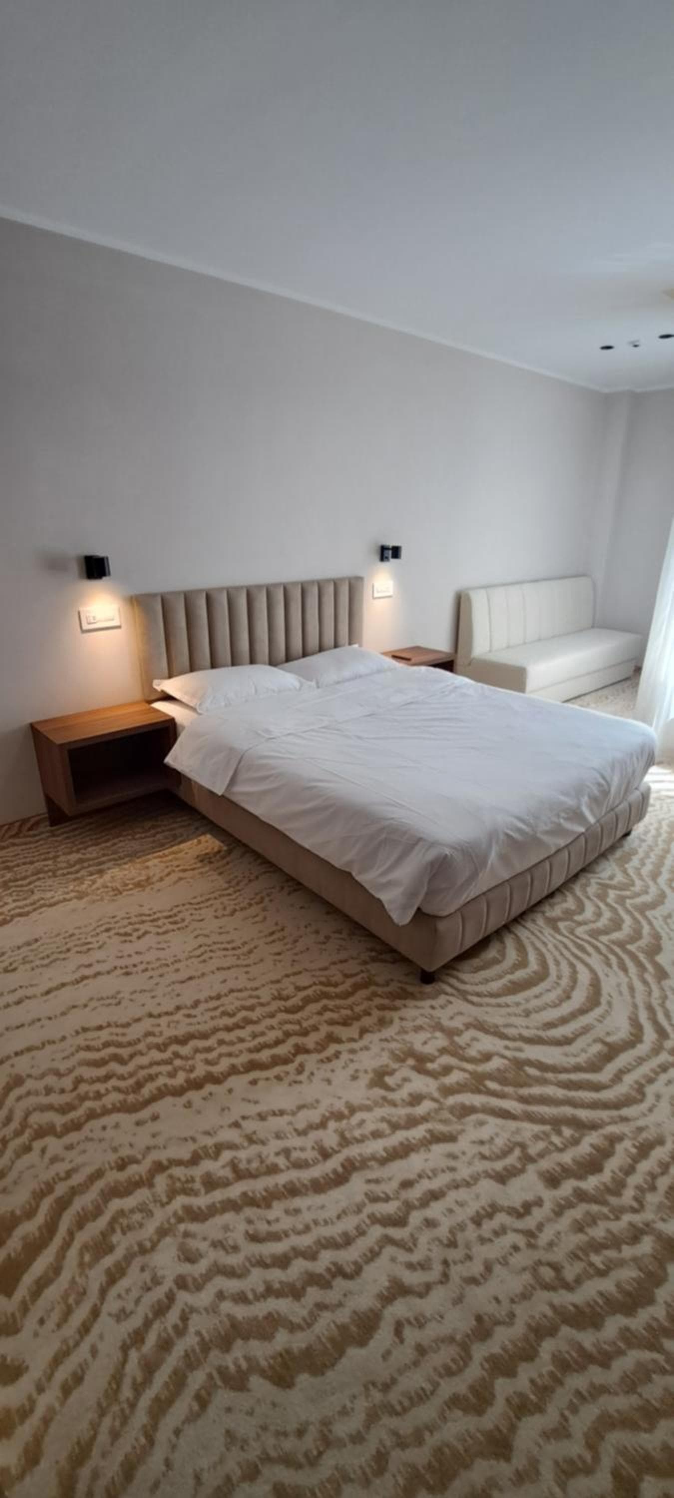 Embassy Romana, Bucharest, photo 3