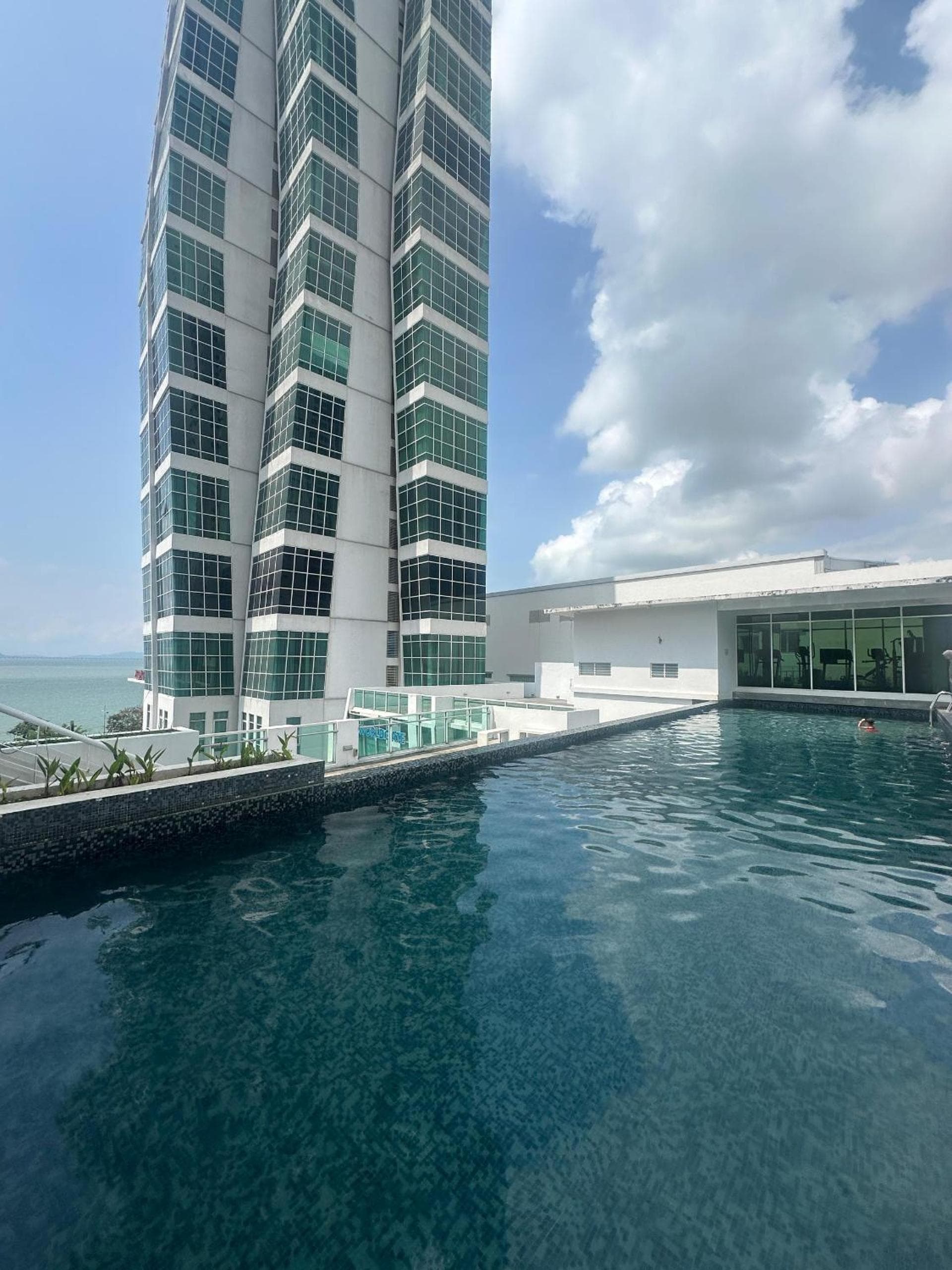 Sea View High Floor 2BR Duplex in Georgetown,Penang - Maritime Suite 2006, George Town, photo 2