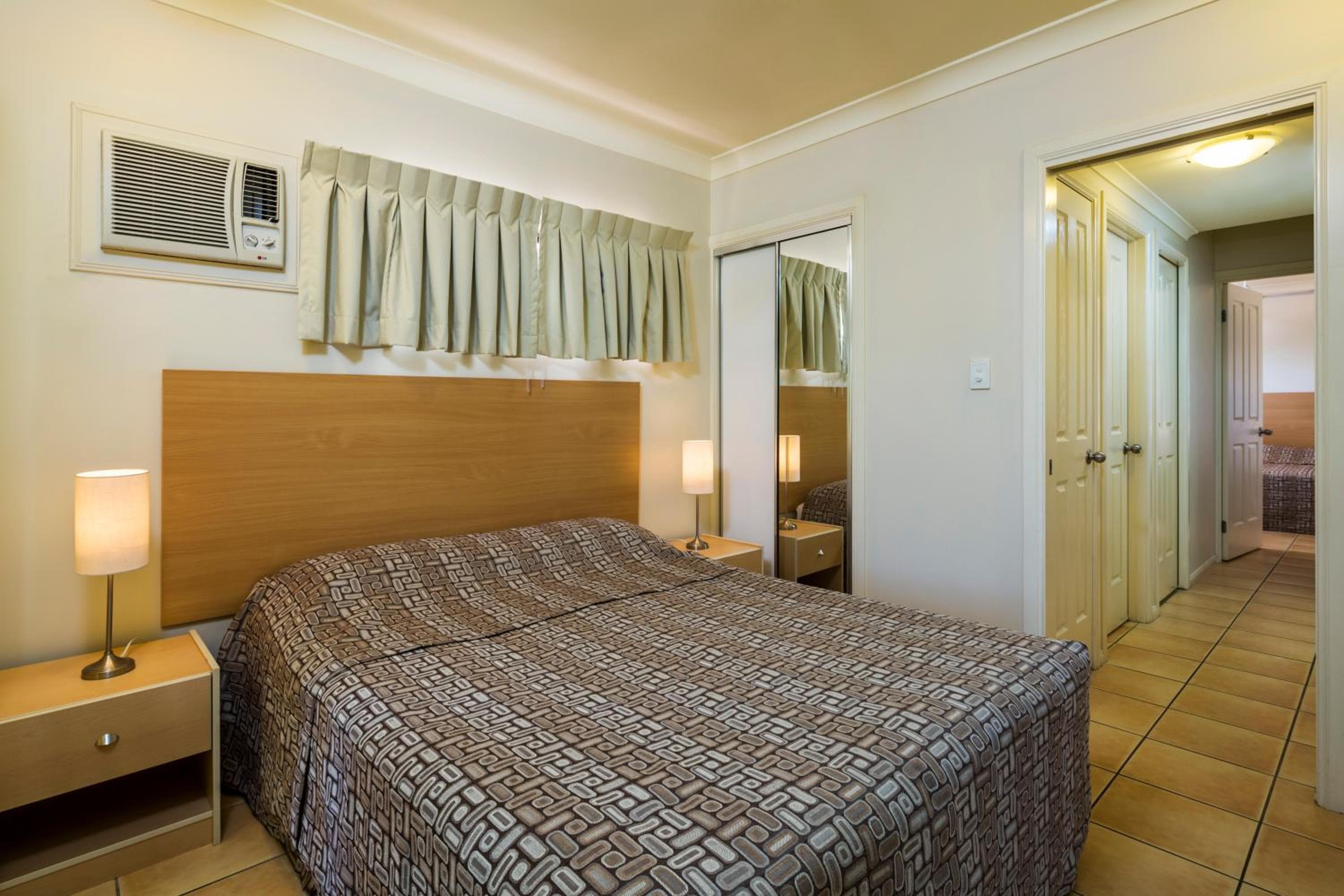 City Plaza Apartments, Cairns, photo 5