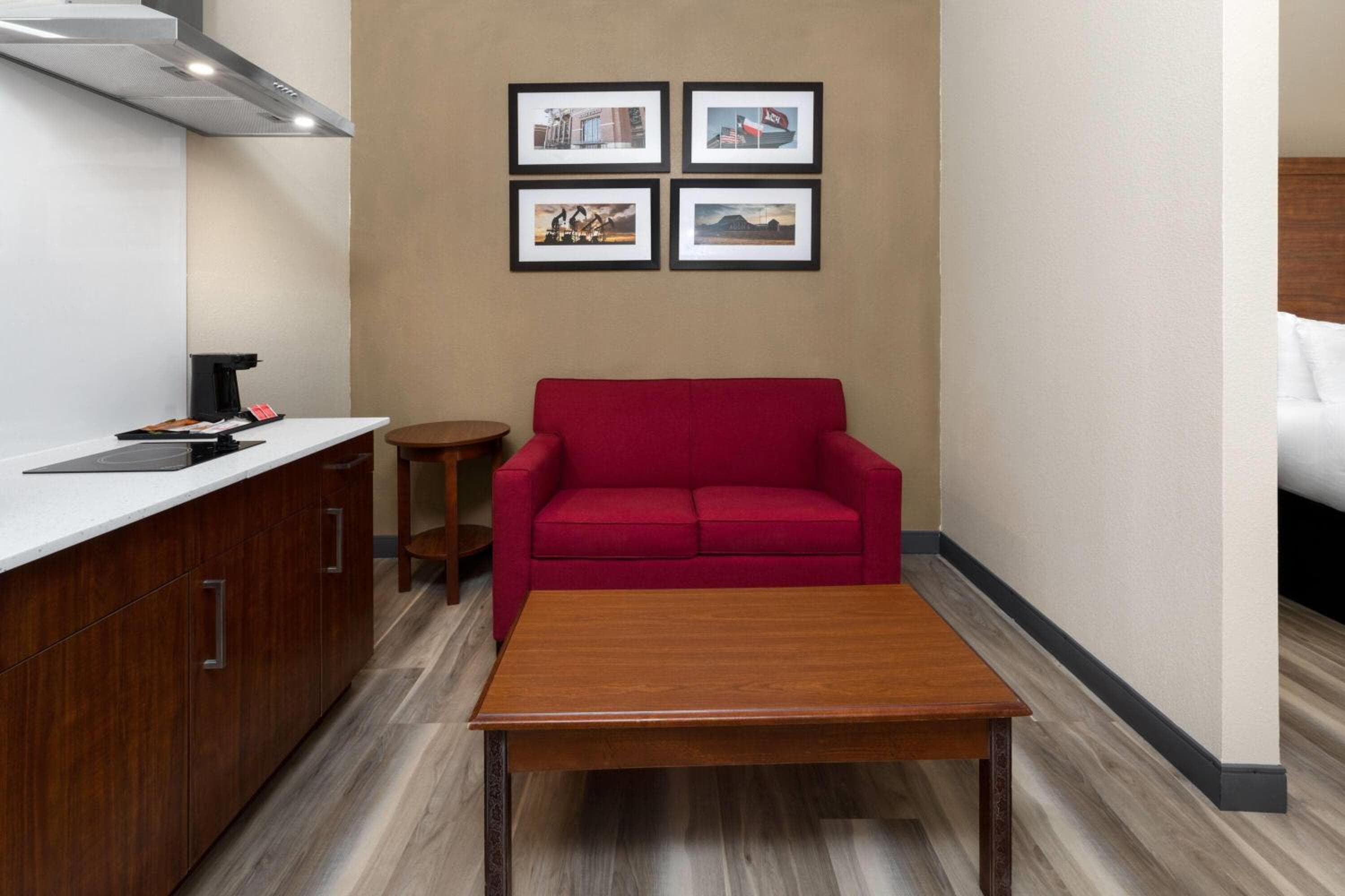 Hawthorn Extended Stay by Wyndham College Station South, College Station, photo 5