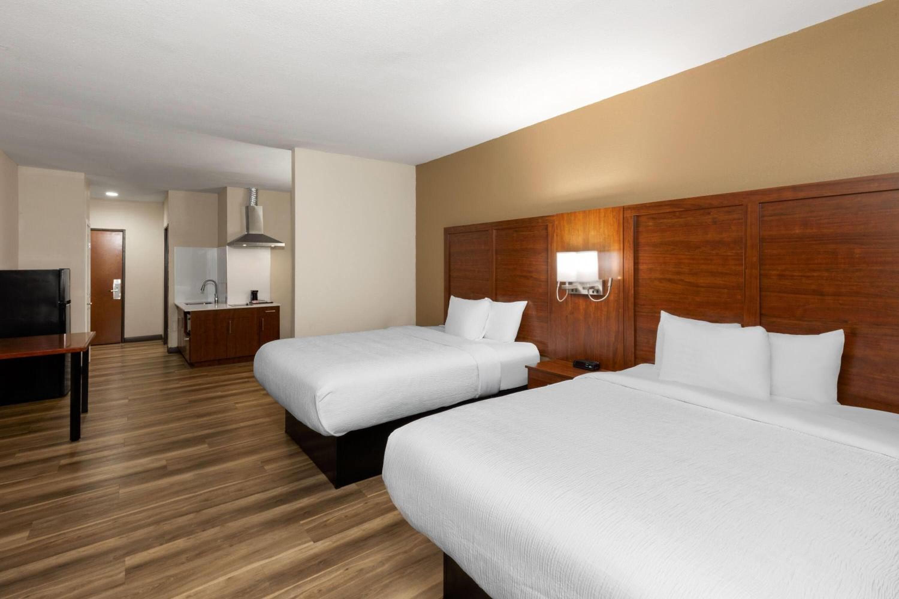 Hawthorn Extended Stay by Wyndham College Station South, College Station, photo 3