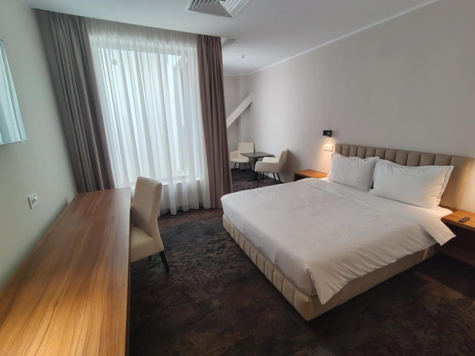 Embassy Romana, Bucharest, photo 2