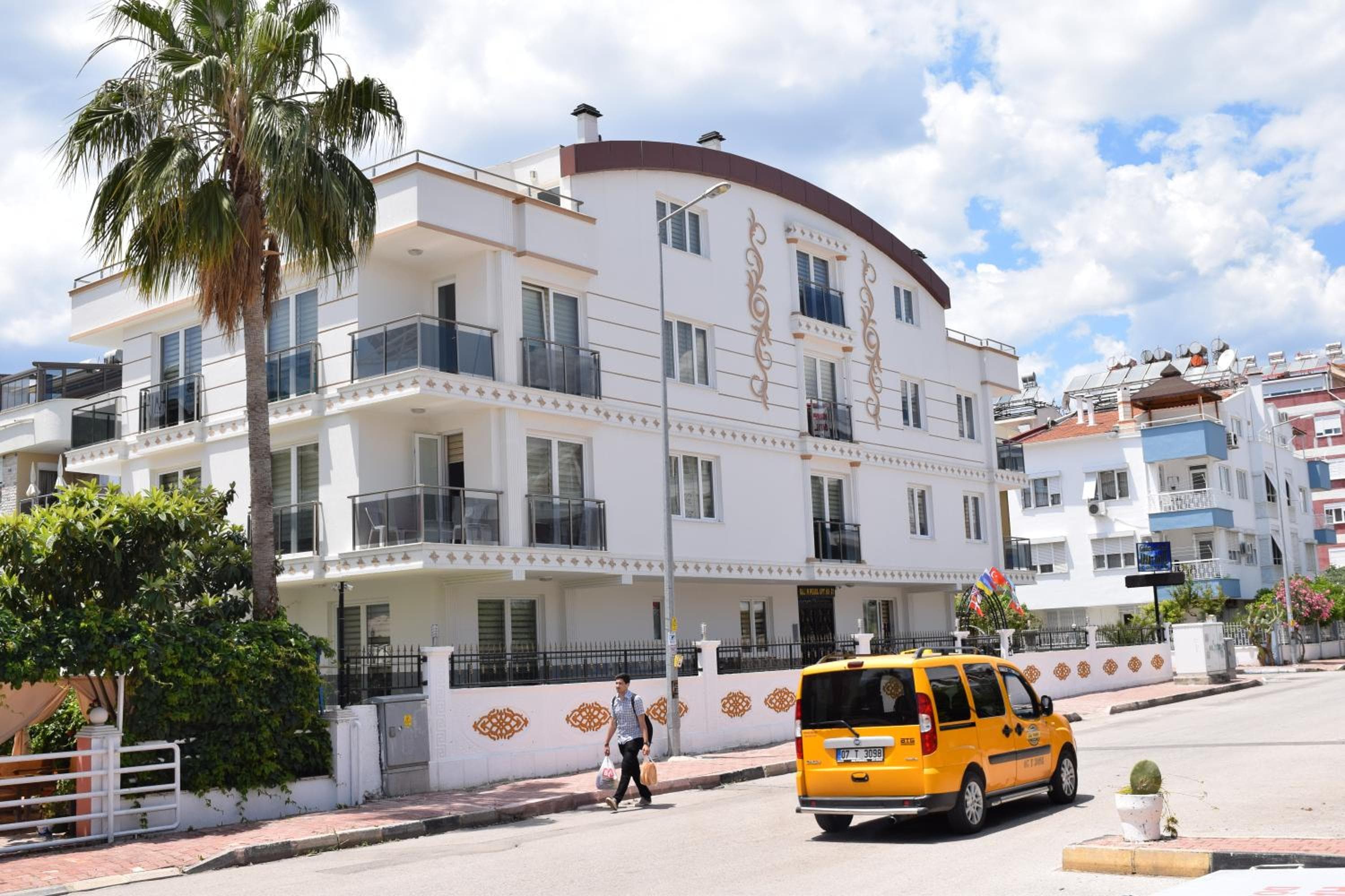 Güden-Pearl Apart Hotel , Große Apartments mit Küche , Privater Strand , Ausgezeichnetes Frühstück, Antalya