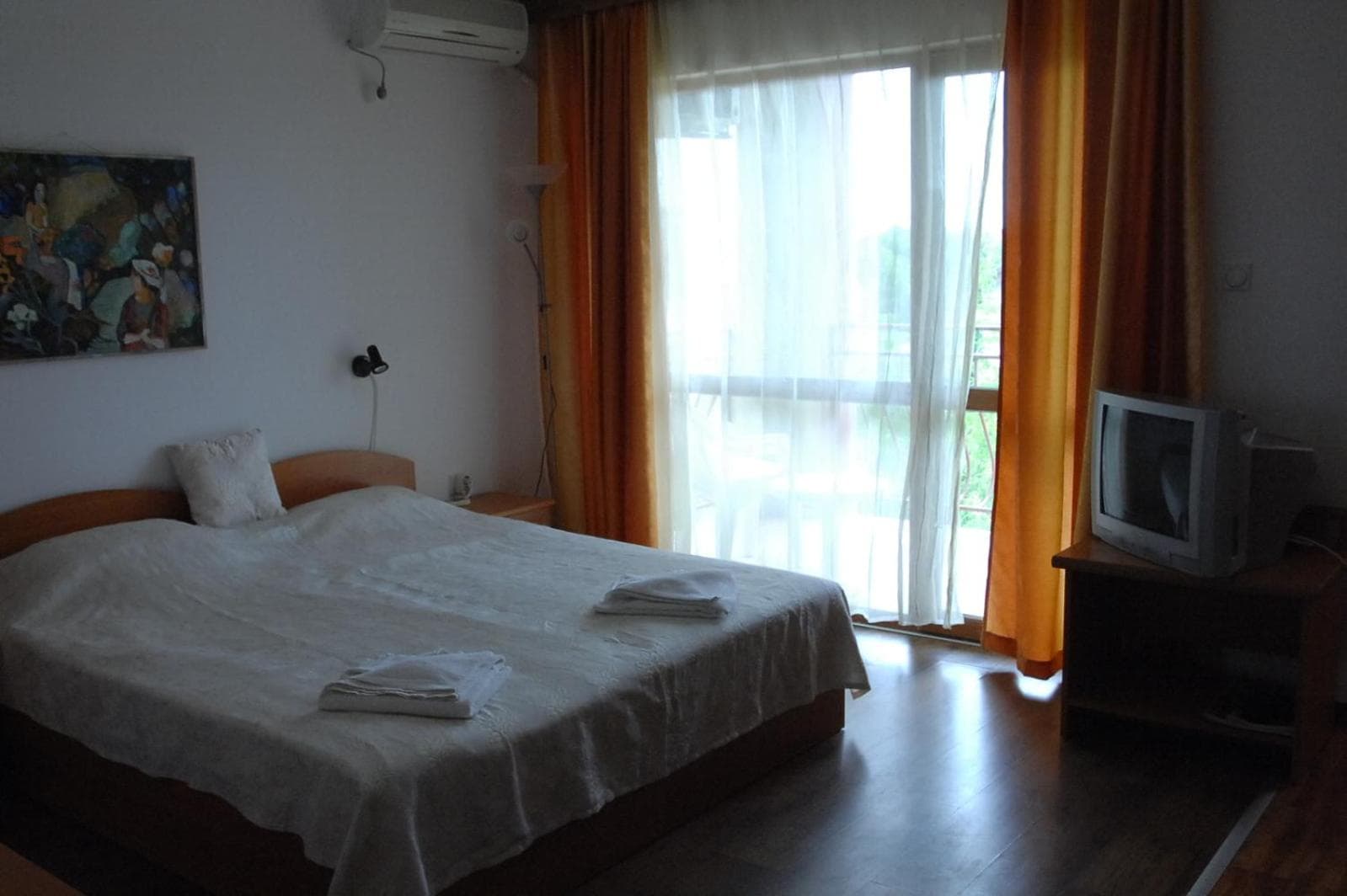 Condo Hotel Valentina, Obzor