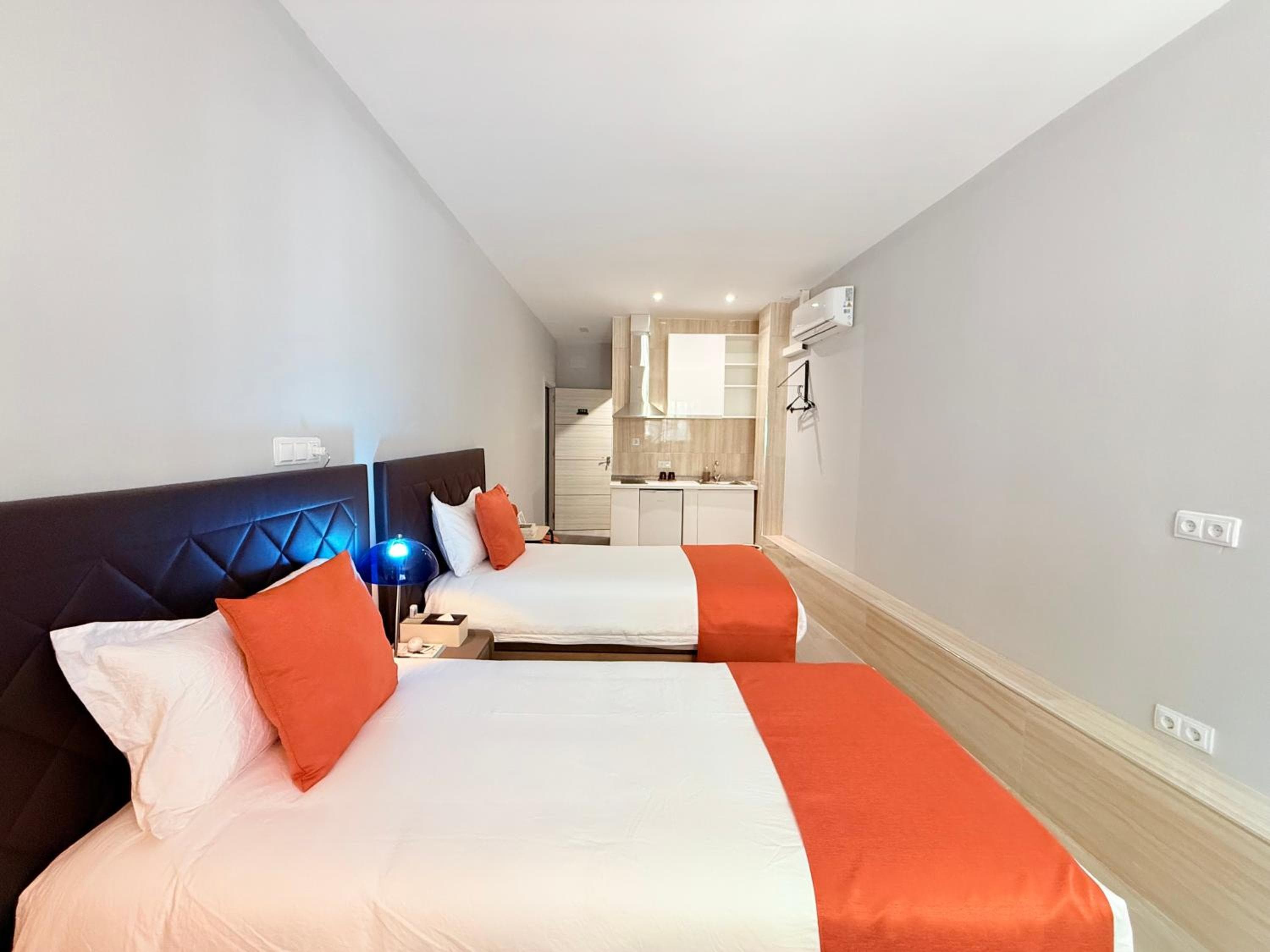Journey Inn Madrid, Madrid, photo 3