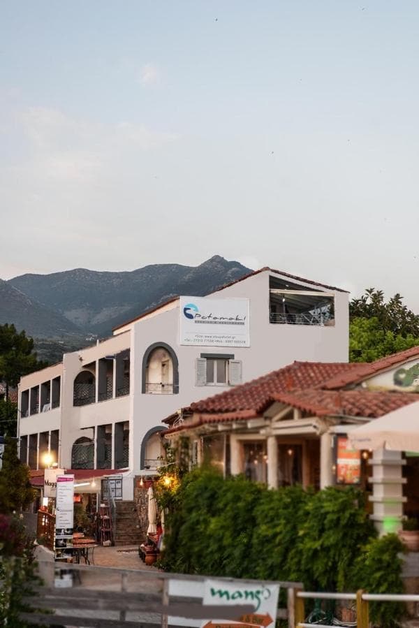 Potamaki Studios & Apartments, Stoupa