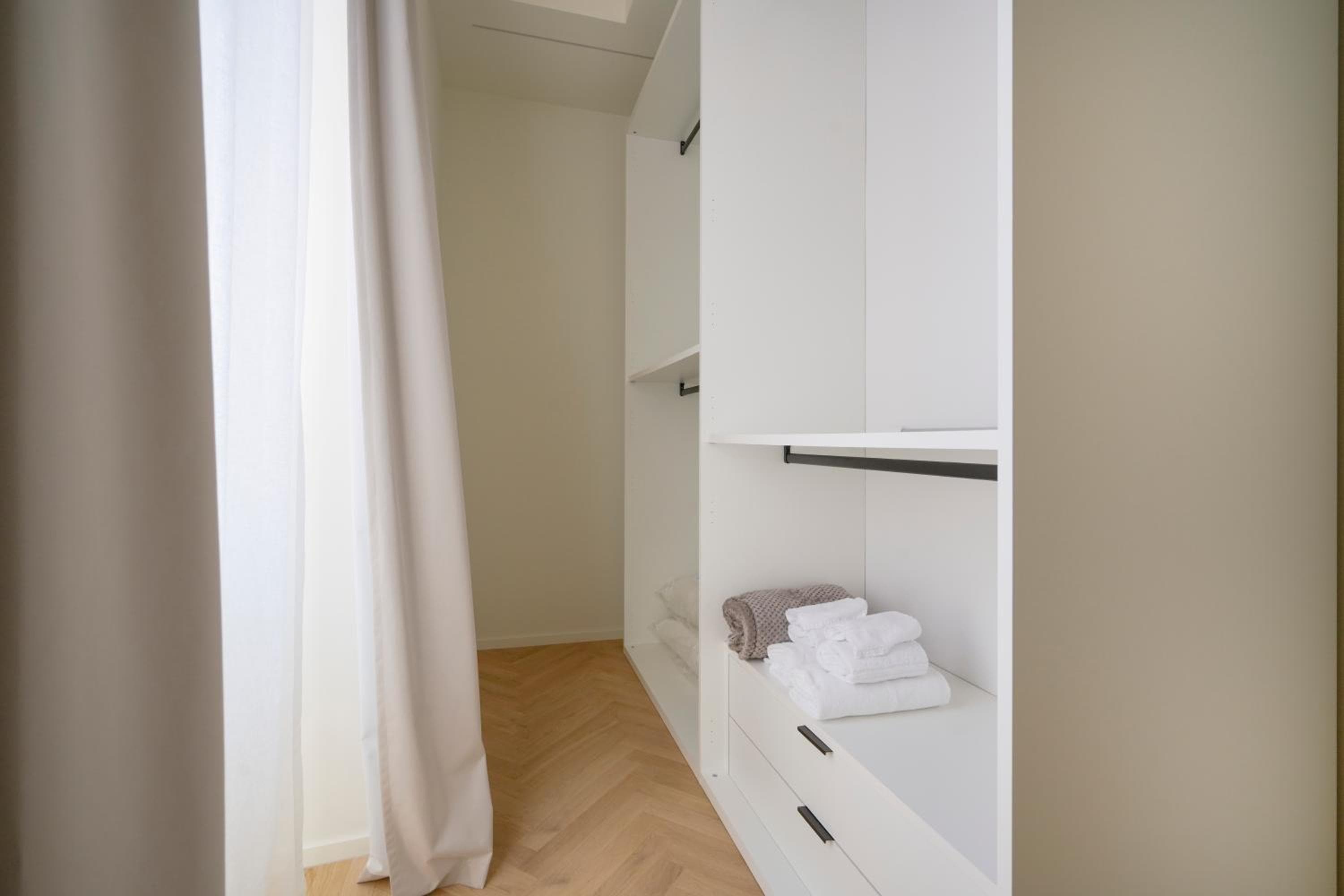 Palazzo della Torre - Seaview Luxury historical apartments, Bari, photo 2
