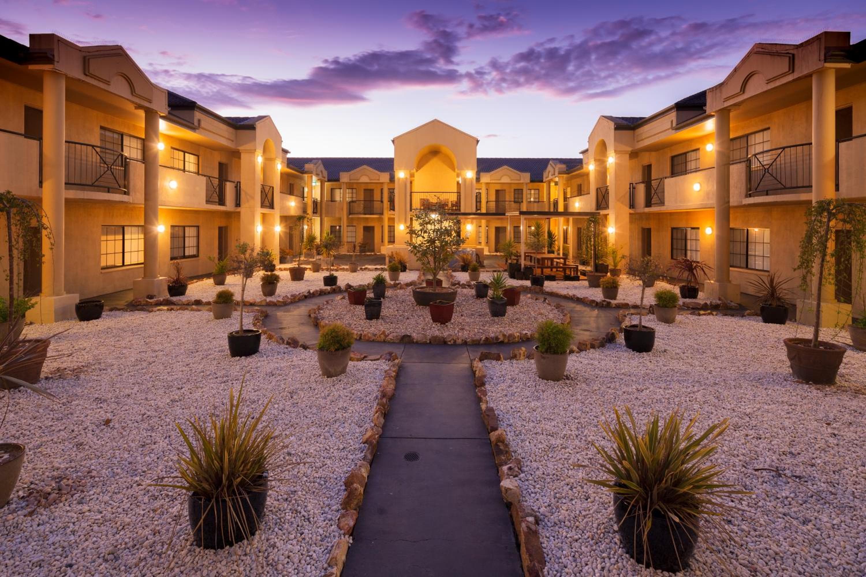 Best Western Plus Canberra Central Apartments Official, Canberra