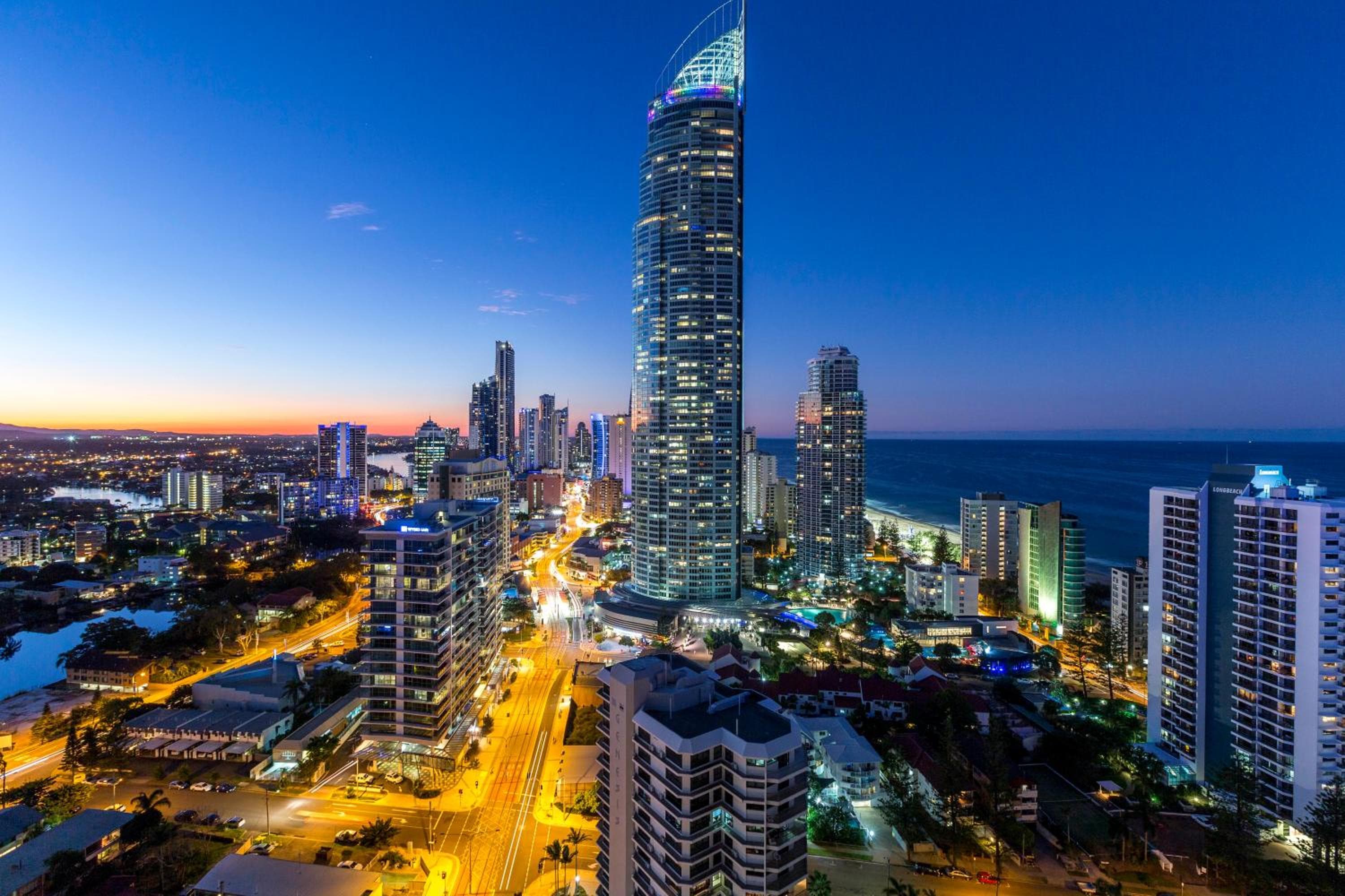 Artique Surfers Paradise - Official, Gold Coast
