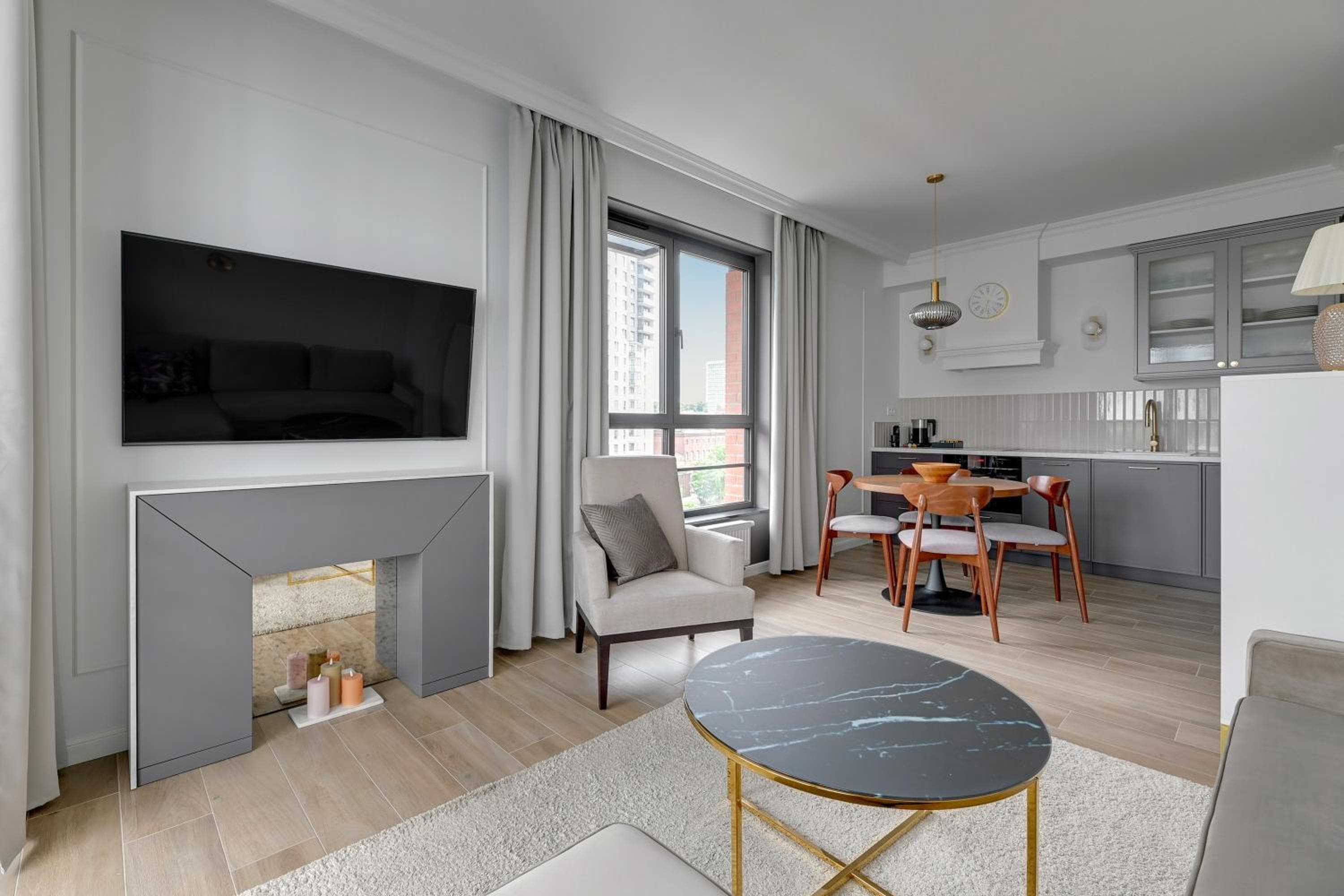 DOKI Living Suites - Foodhall & Parking by Downtown Apartments, Gdańsk, photo 6