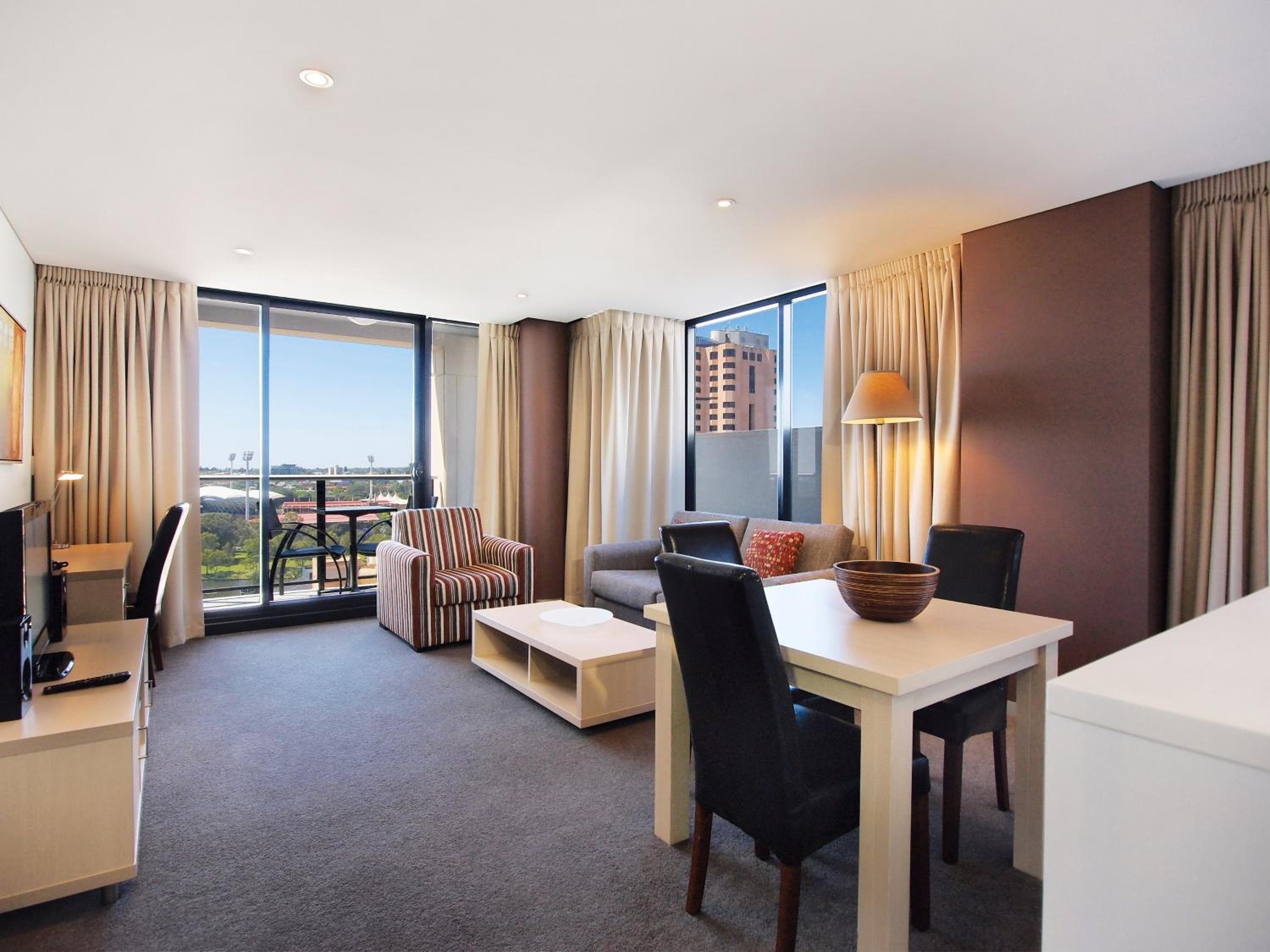 Oaks Adelaide Horizons Suites, Adelaide, photo 3