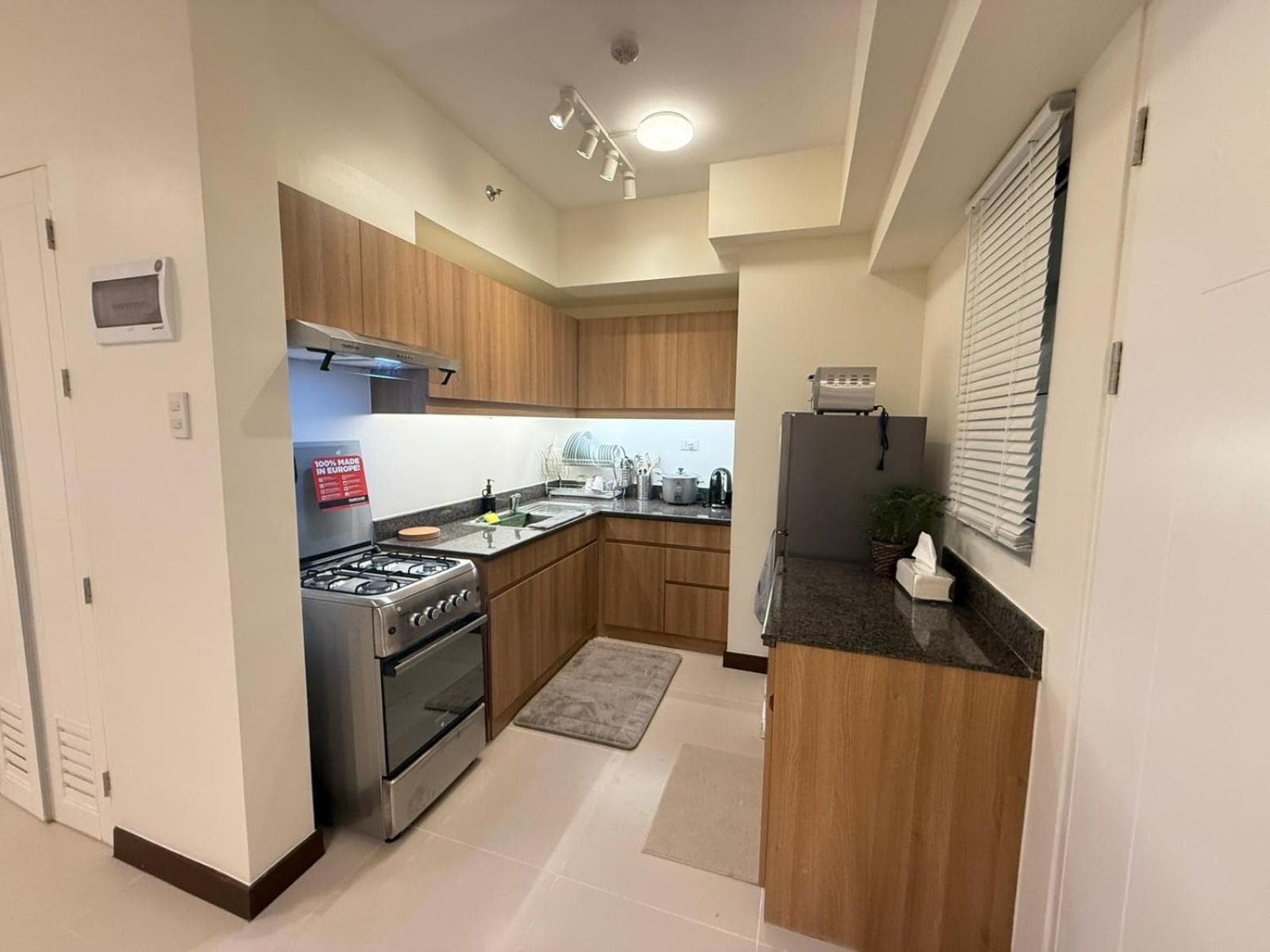 The Camden Place 2BR Haven Cozy Condo Apartment Unit, Manila, photo 3
