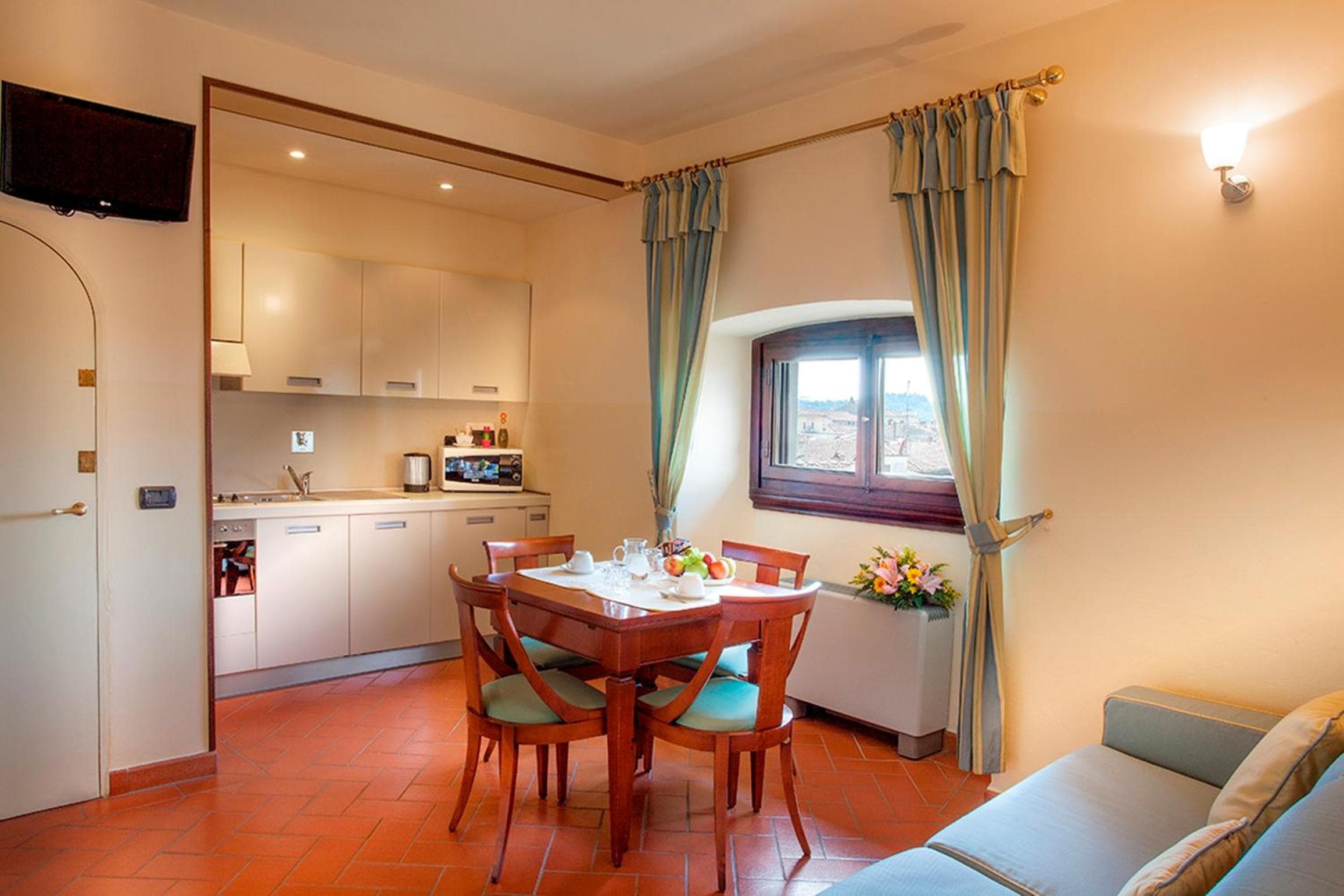 Palazzo Gamba Apartments al Duomo, Florence, photo 3