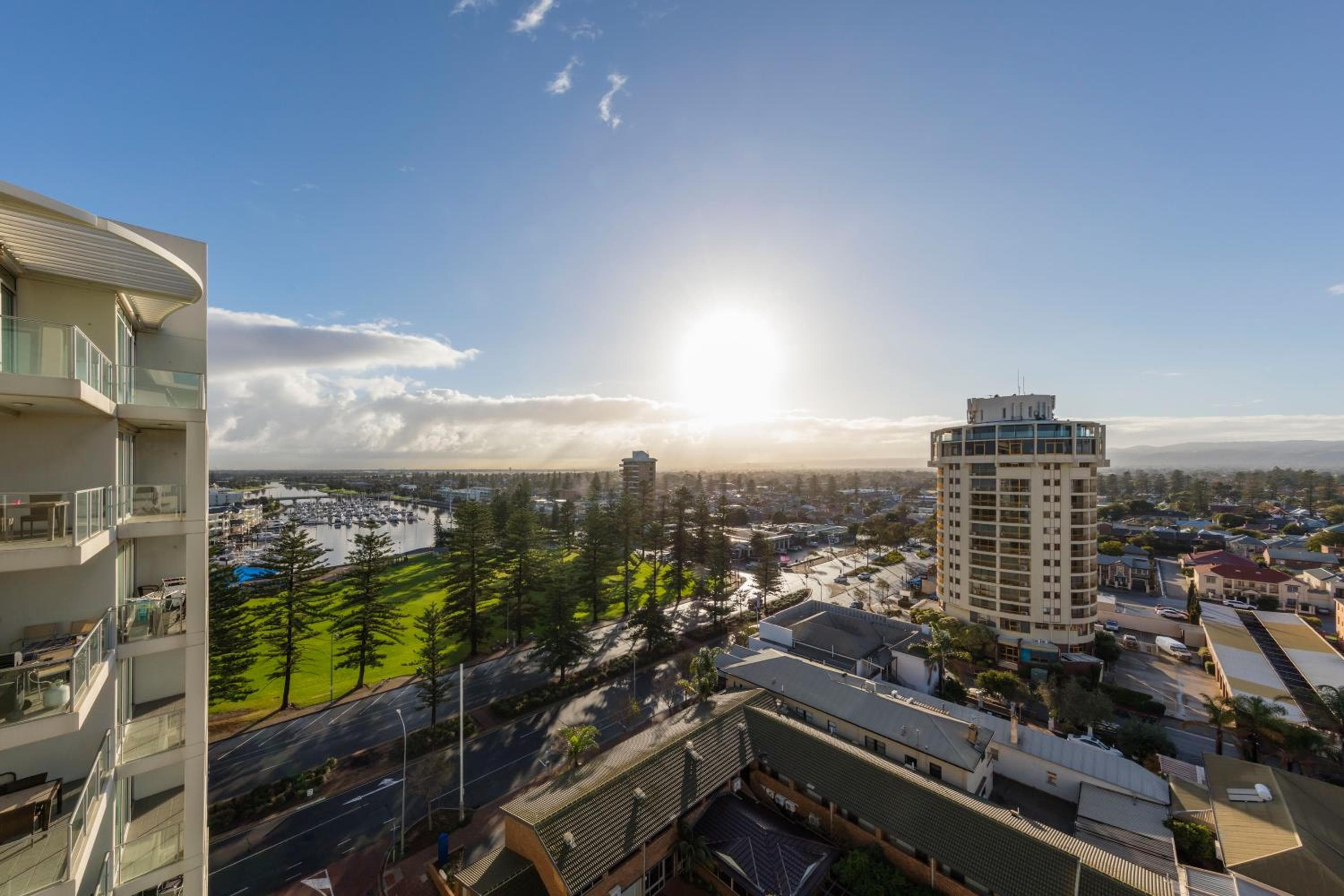 Oaks Glenelg Liberty Suites, Adelaide, photo 3