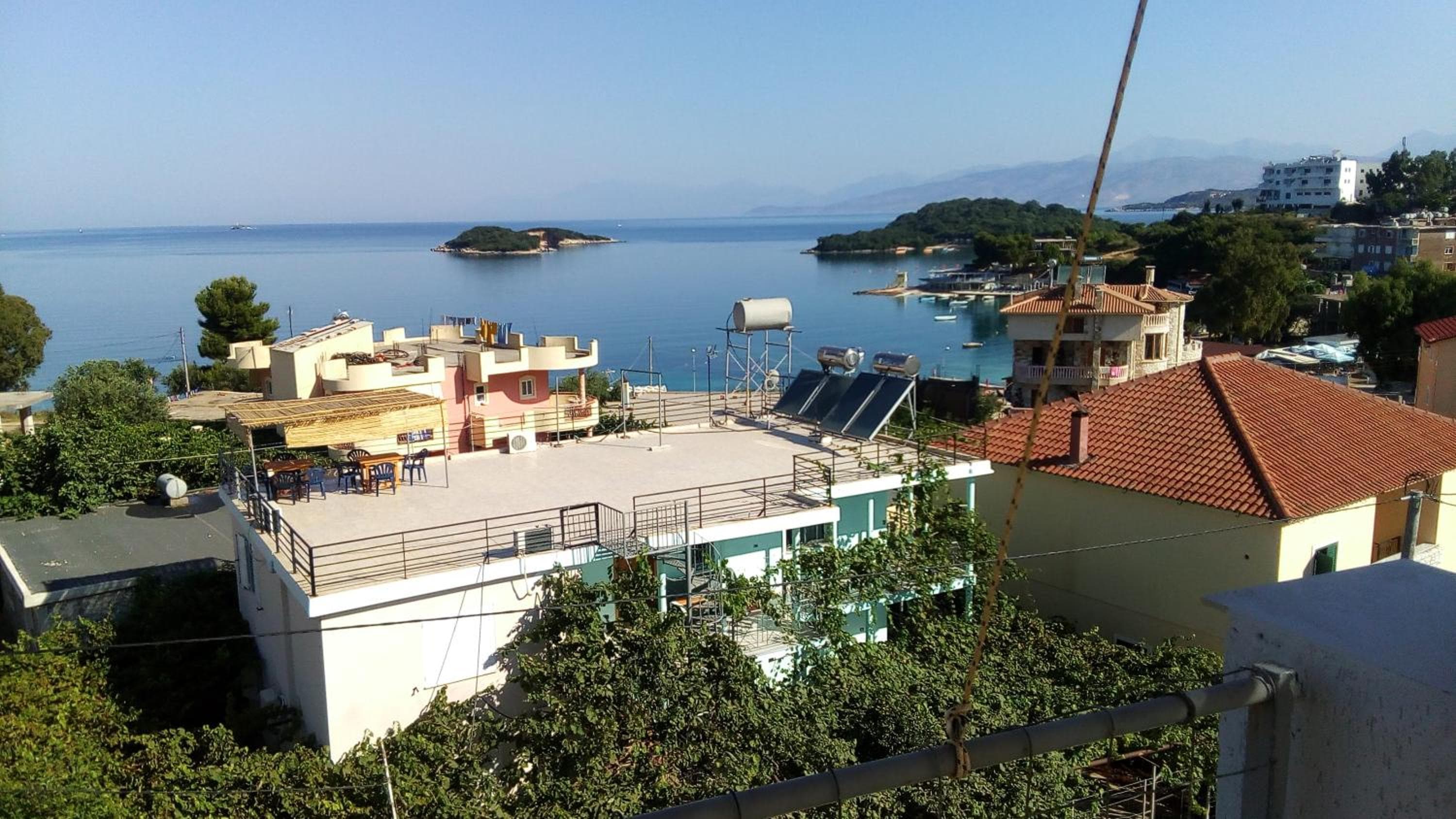 Vila Ester, Ksamil