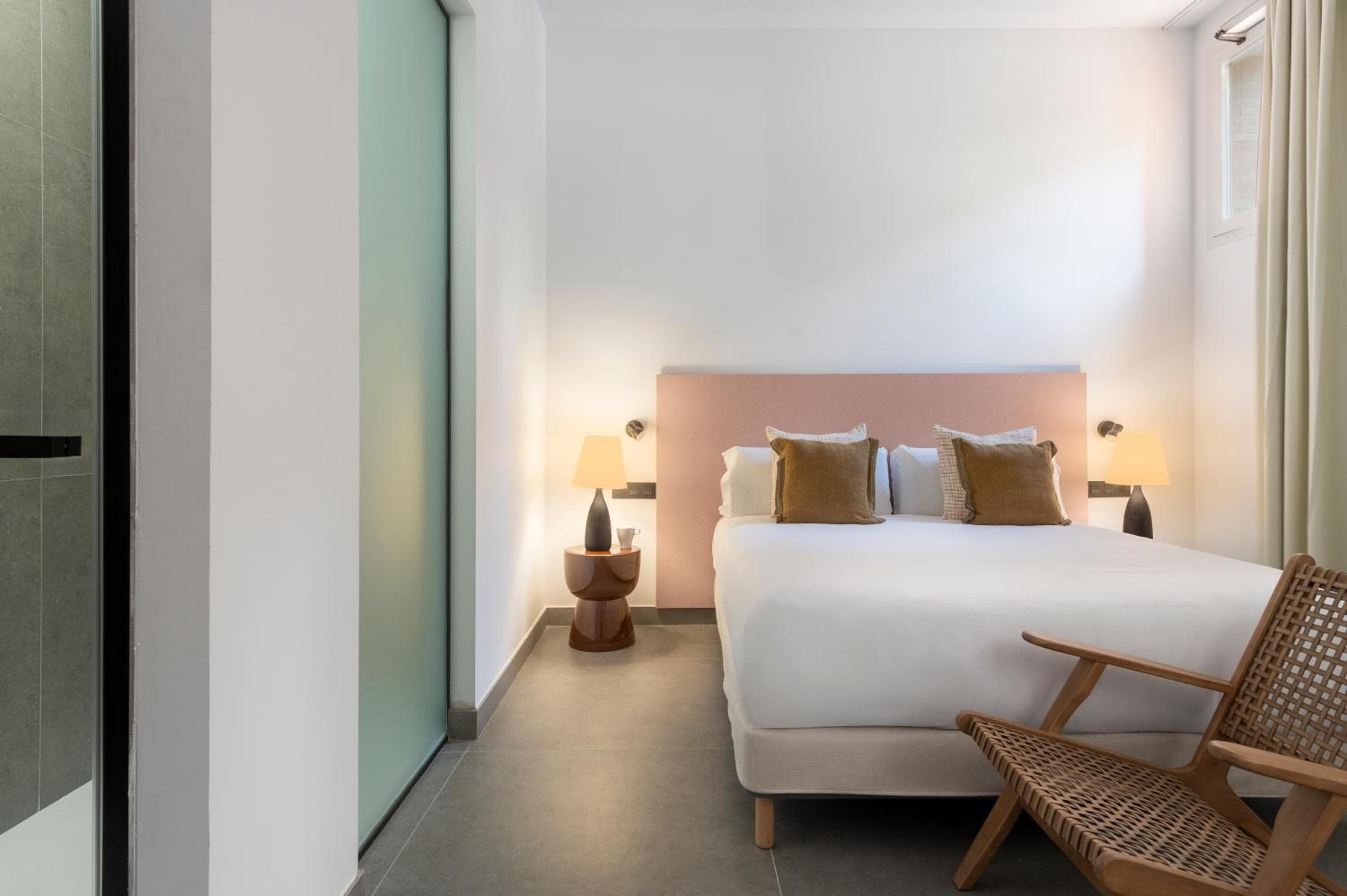 Magno Urban Suites Rafael Salas, Seville, photo 3